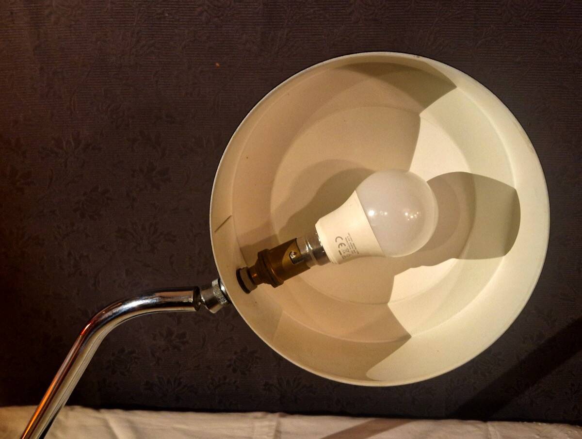 Maison Jumo model 900 desk lamp, circa 1960-70.