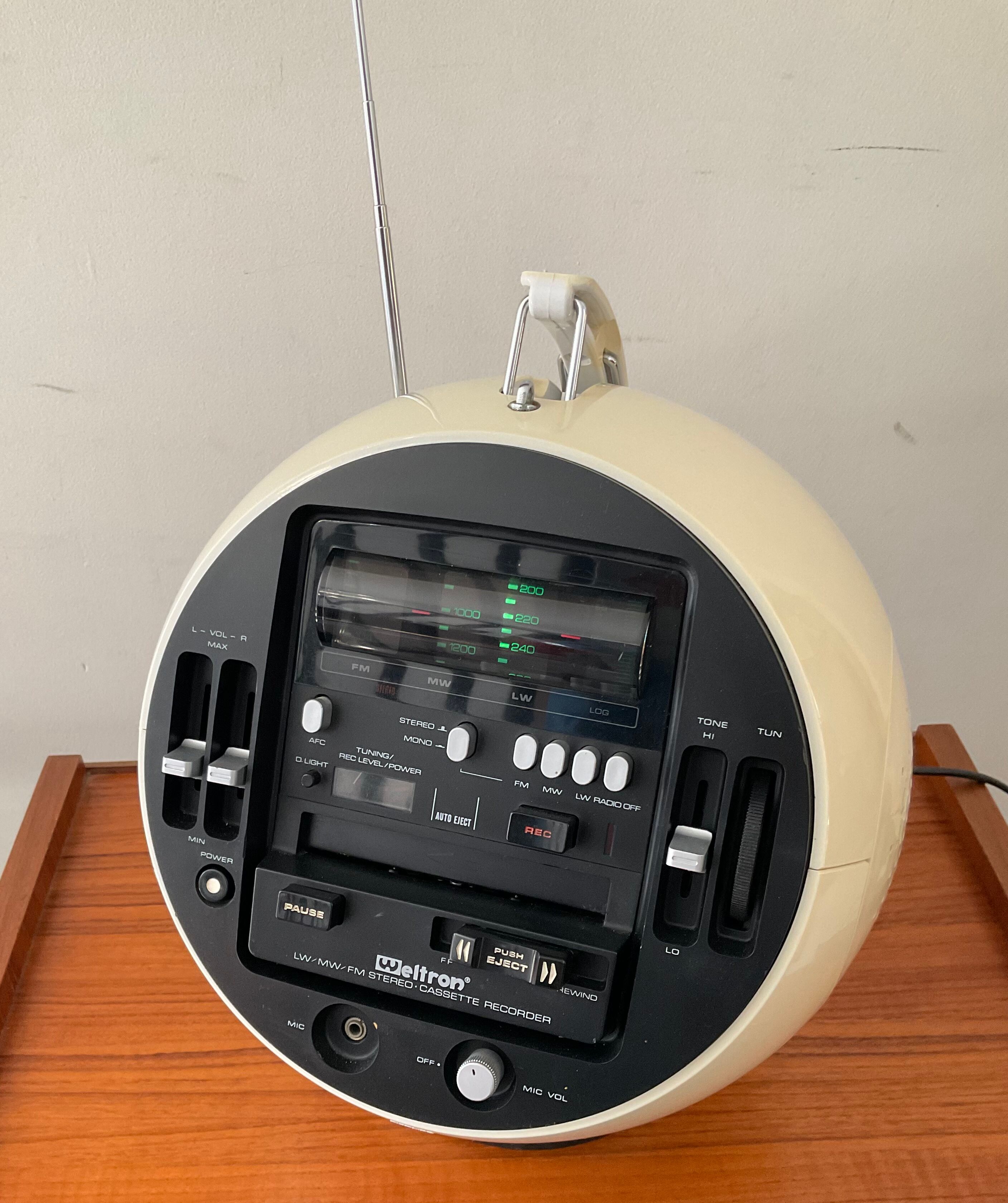 Radio Weltron Space Ball Mod. 2004 70s