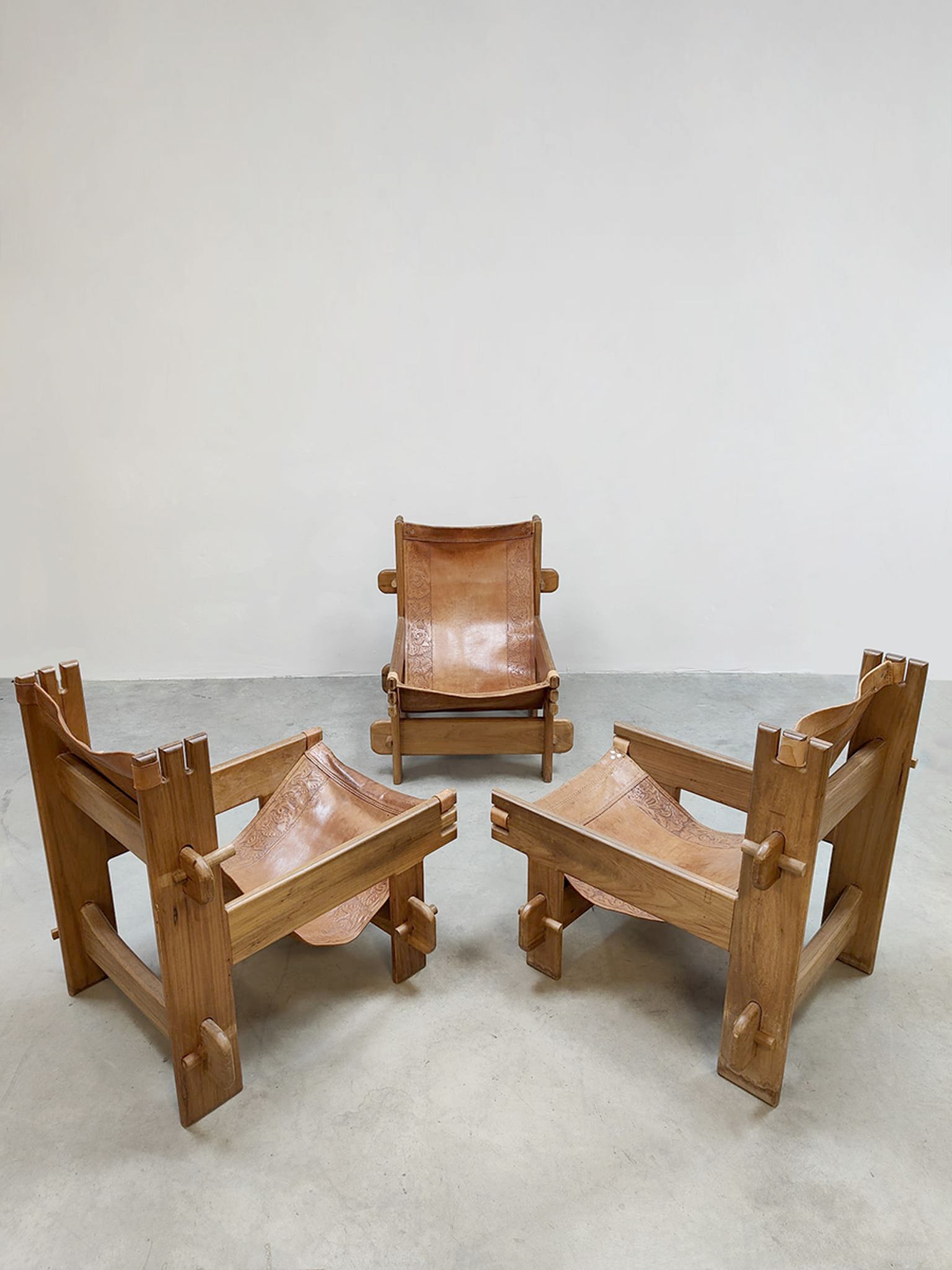 Vintage brutalist leather armchair 'Safari time'