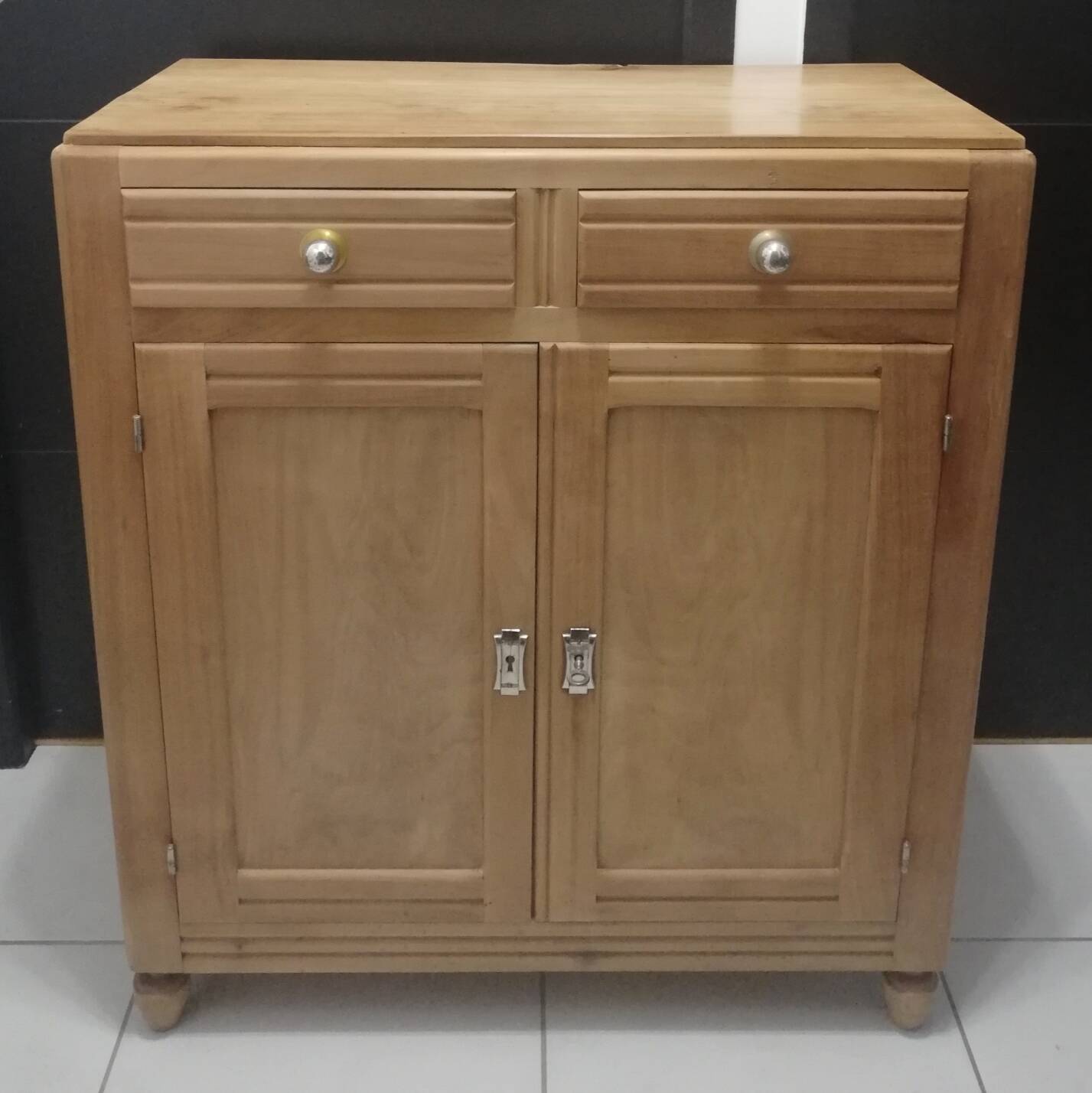 Low sideboard in natural oak
