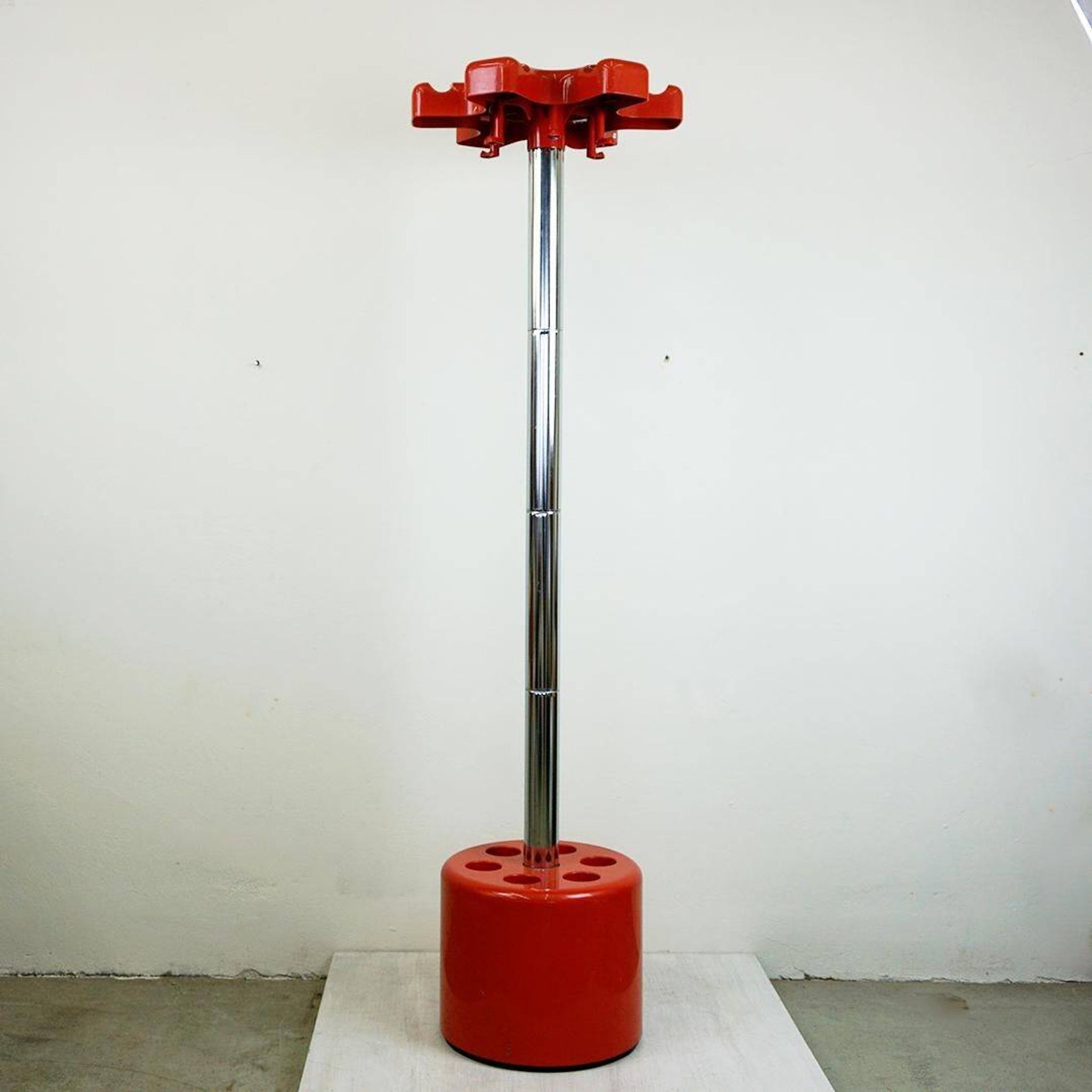 Red plastic and chrome coat rack VIP by Lucci and Orlandini for Velca Italy