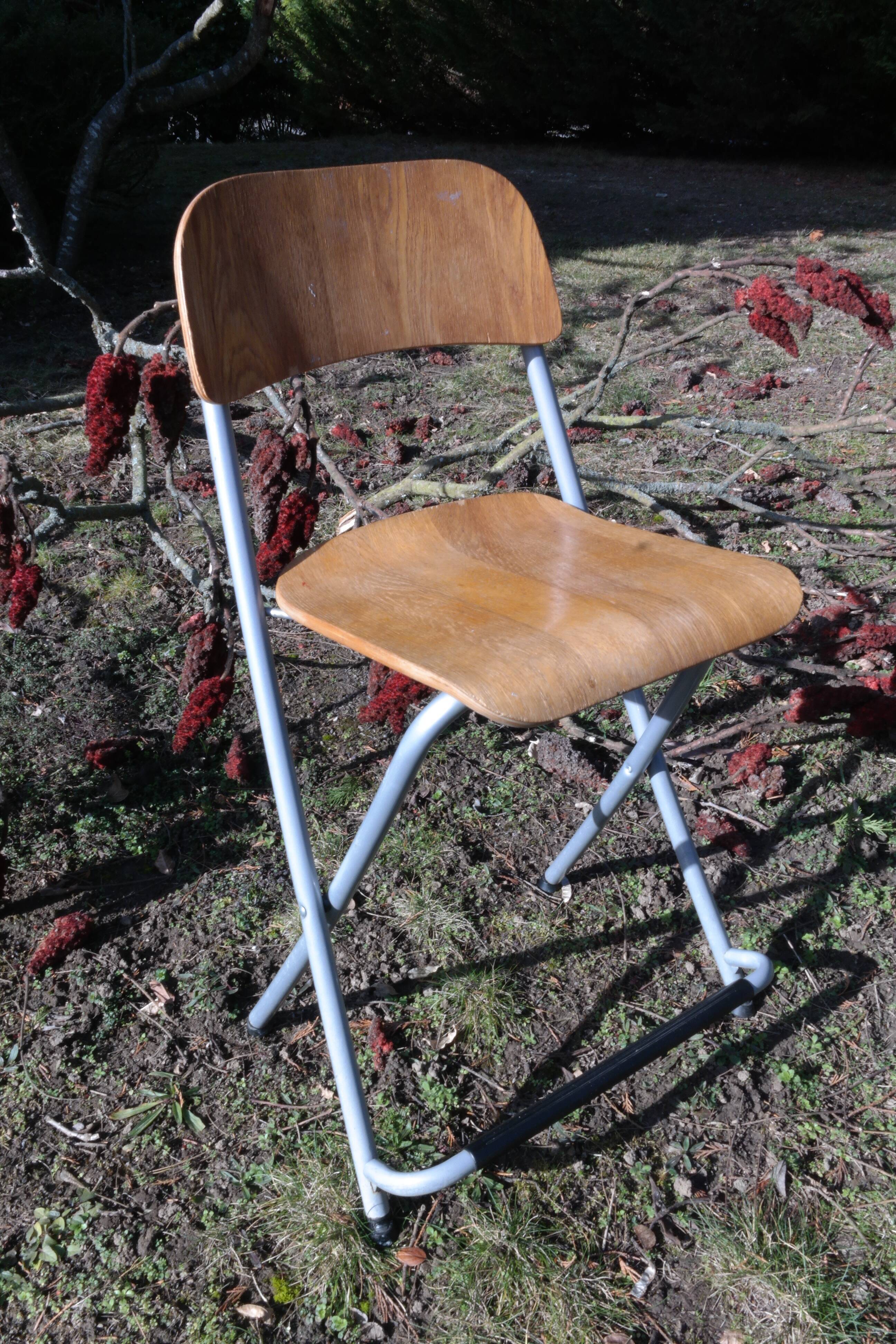 Vintage folding industrial workshop chair