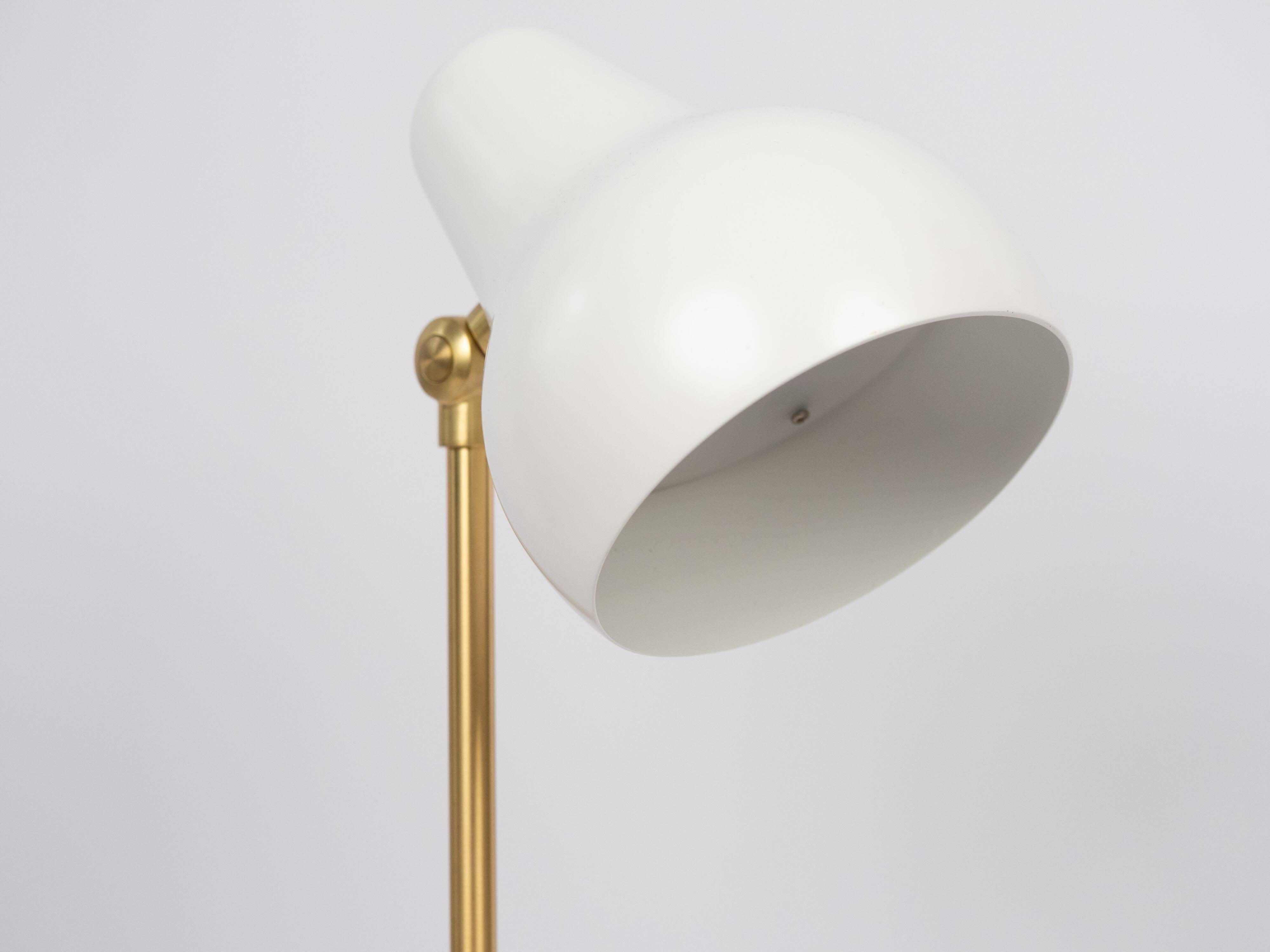 Lampe de table VL38 de Vilh. Lauritzen, Louis Poulsen, années 1940