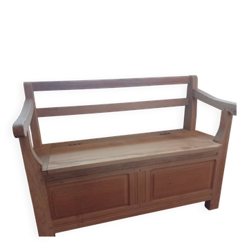 Bench, solid raw oak trunk