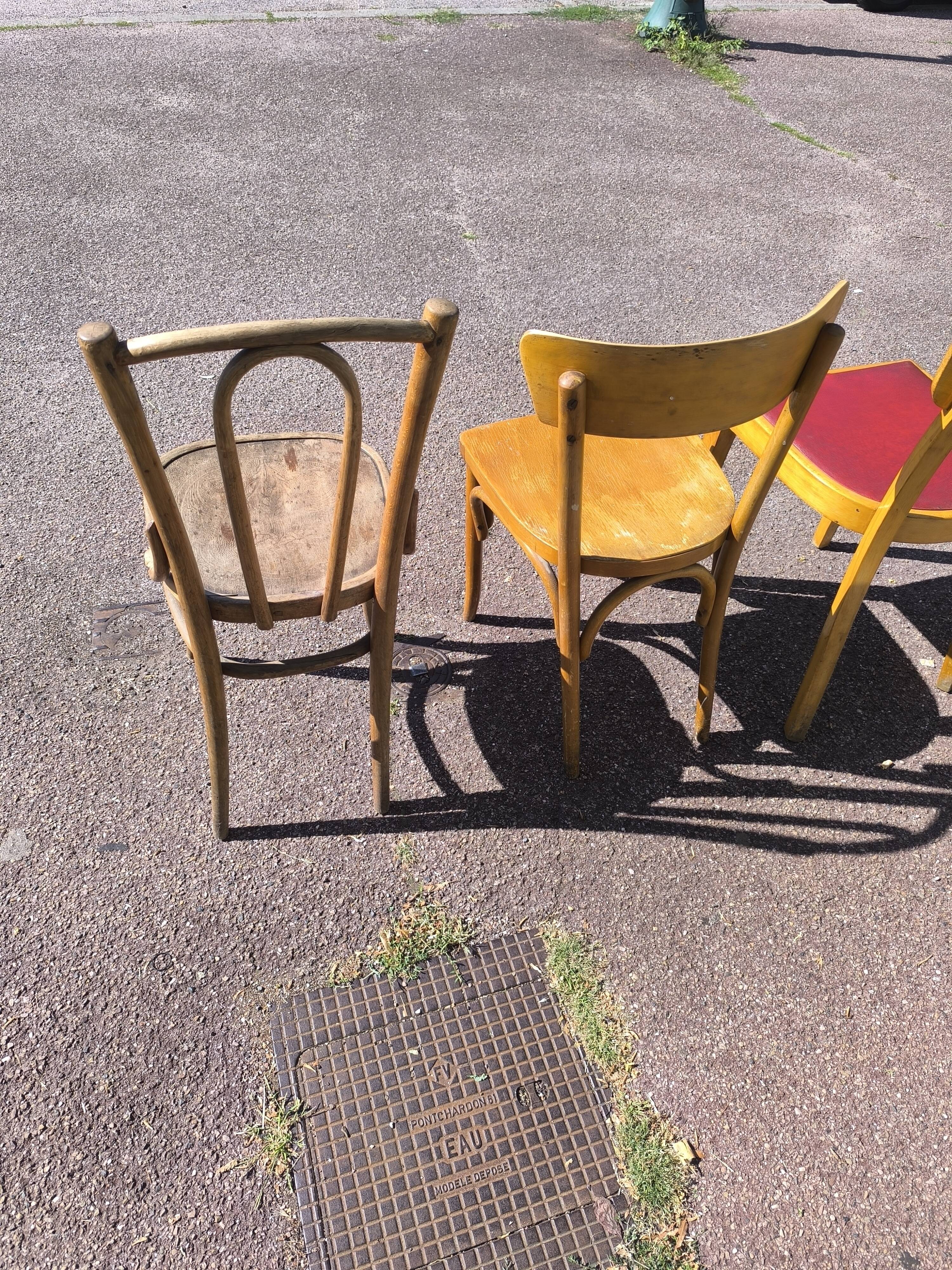 Lot de 6 chaises de bistrot dépareillées bois vintage
