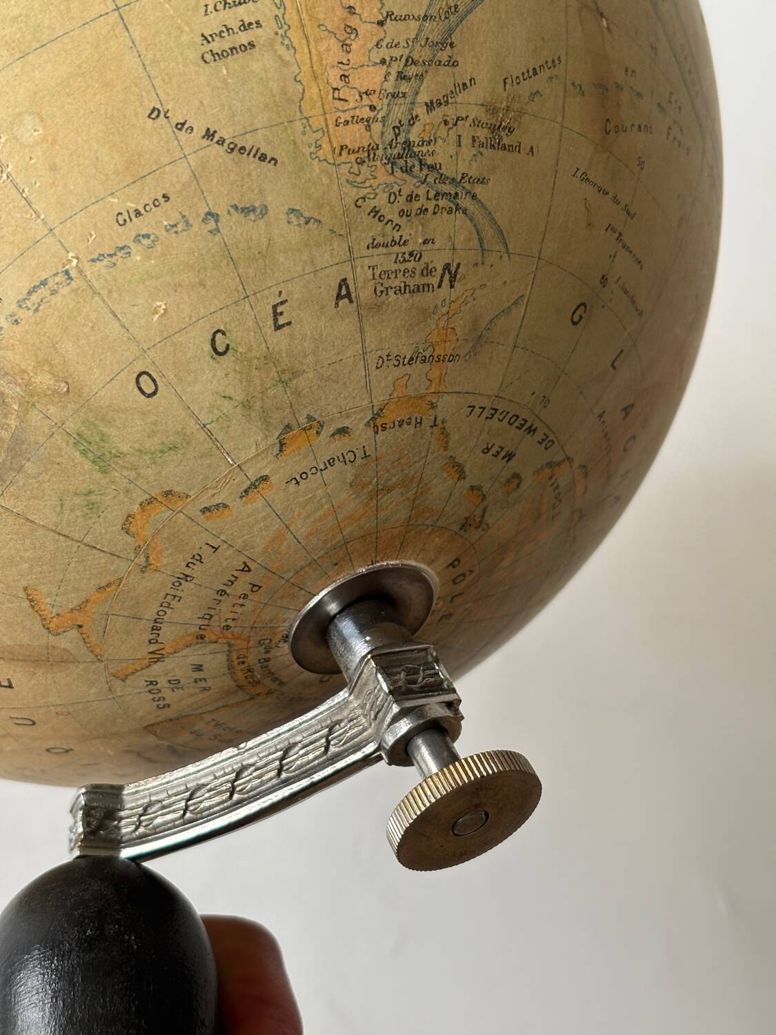 Terrestrial globe World map J. Forest, Girard and Barrere Paris 19th