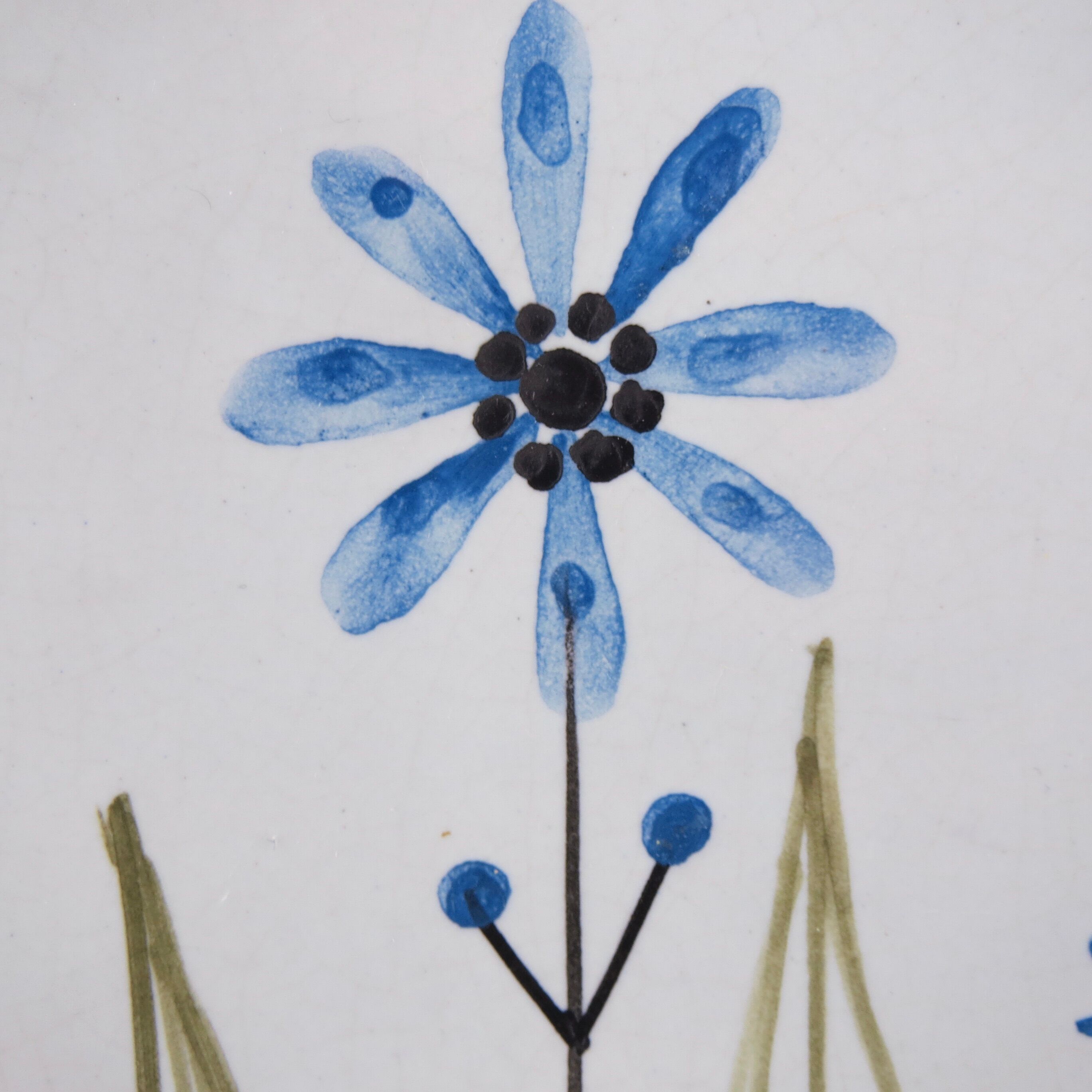 Plat céramique Roger Capron « fleurs » Vallauris 50 design/chambost/jouve