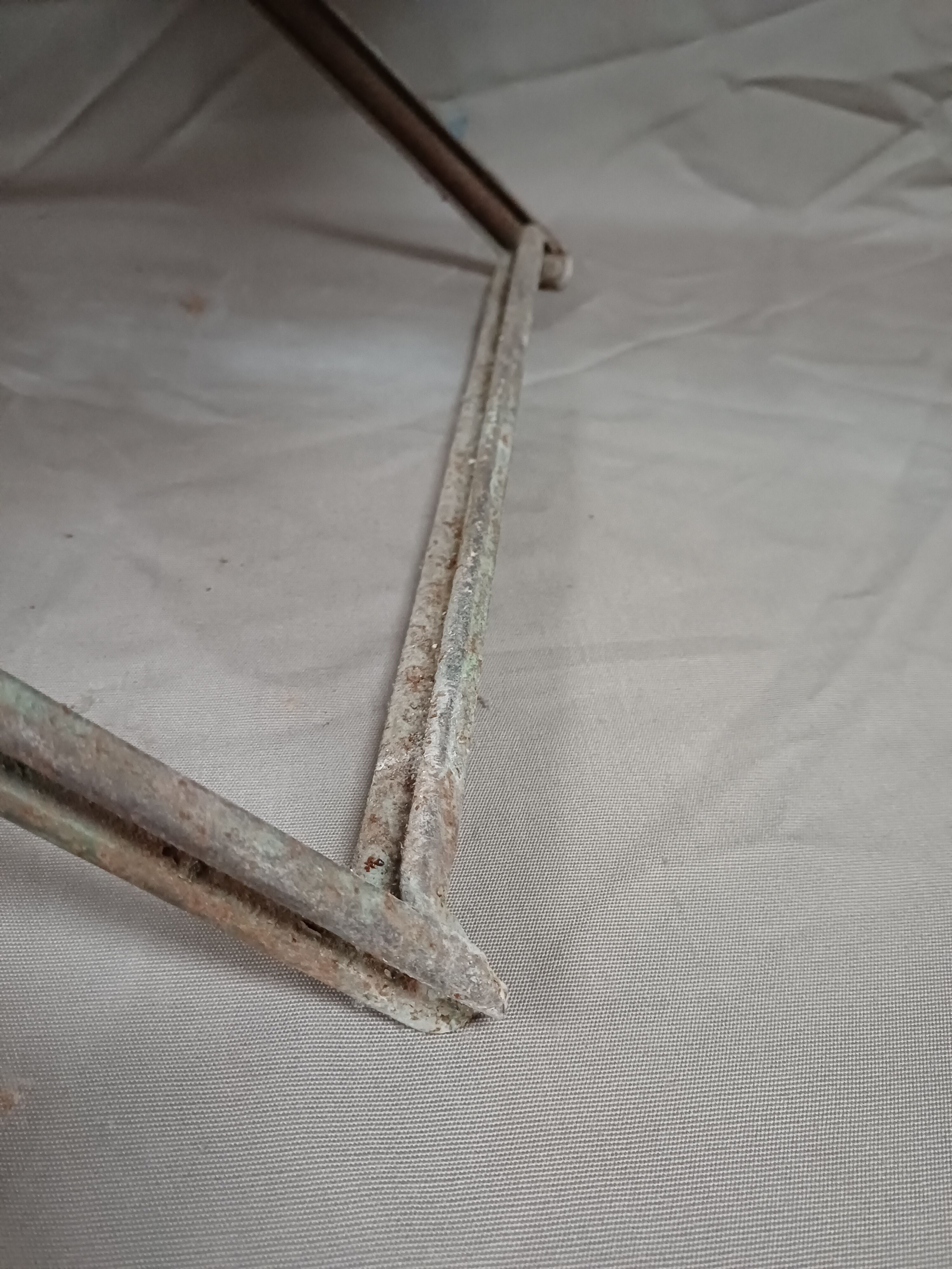 Chaise de jardin ancienne basse pliante métal tissus 1900