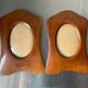 Paire de cadres antiques identiques en bois d'acajou art déco mesurant chacun 25 cm x 17,5 cm verres convexes