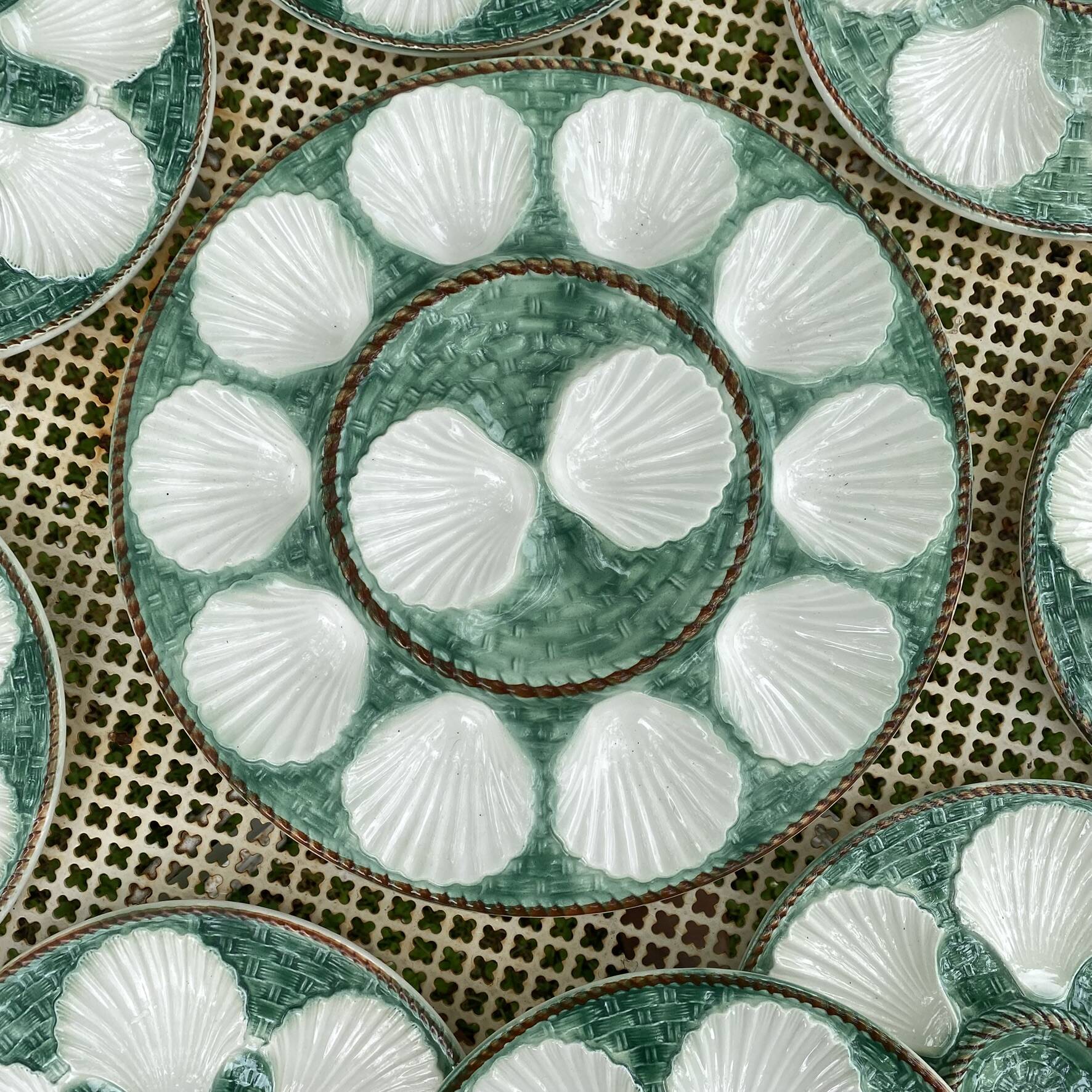 Vintage oyster service in majolica