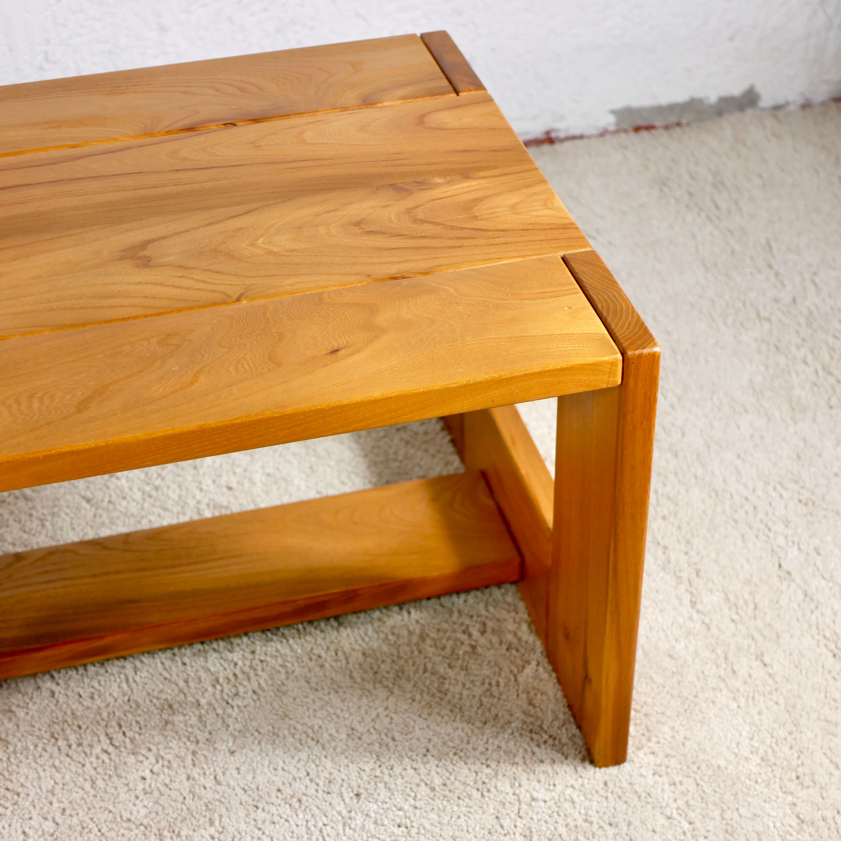 Asymmetrical solid elm coffee table Maison Regain