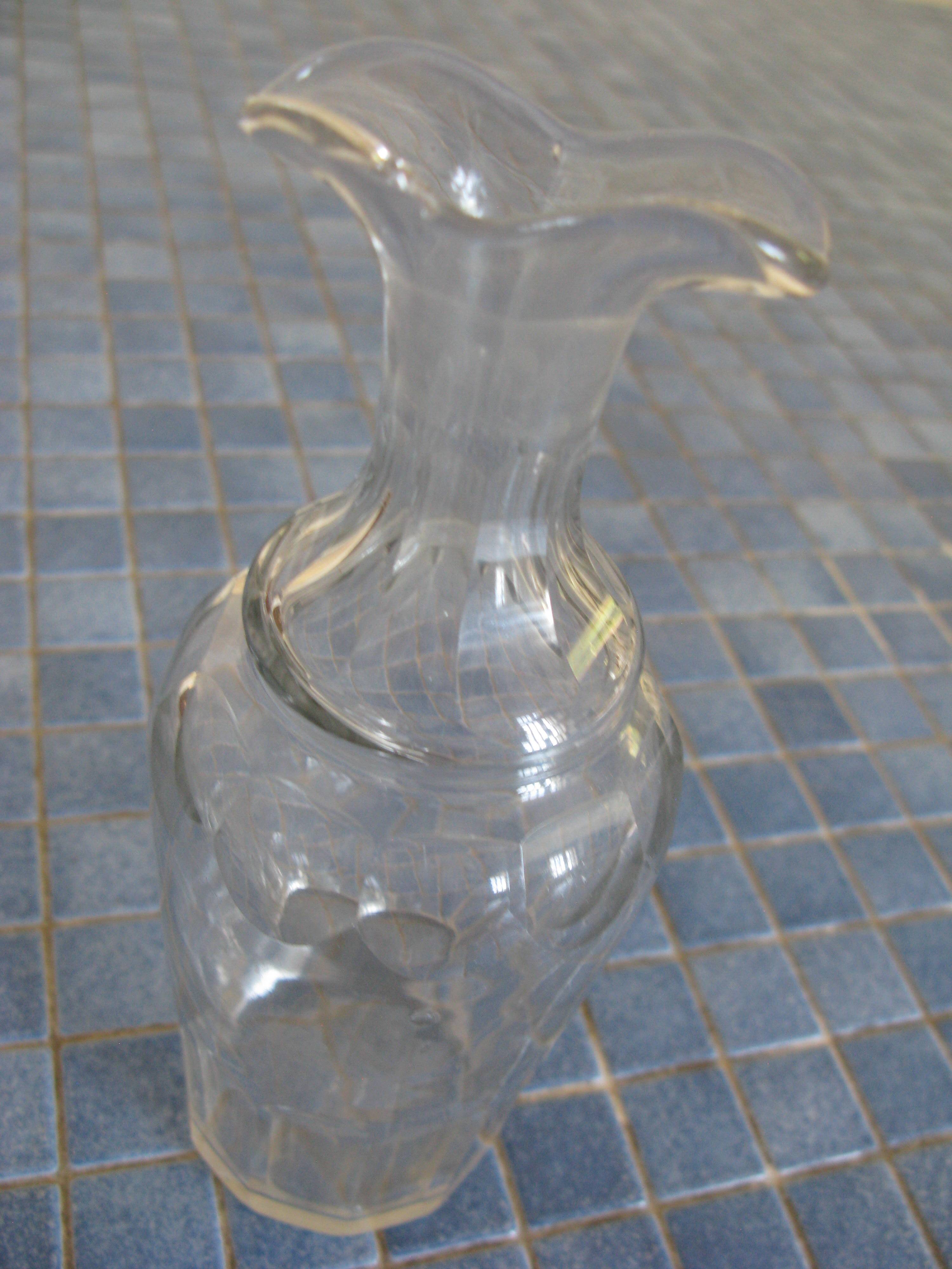 Lot de 4 carafes en verre blanc