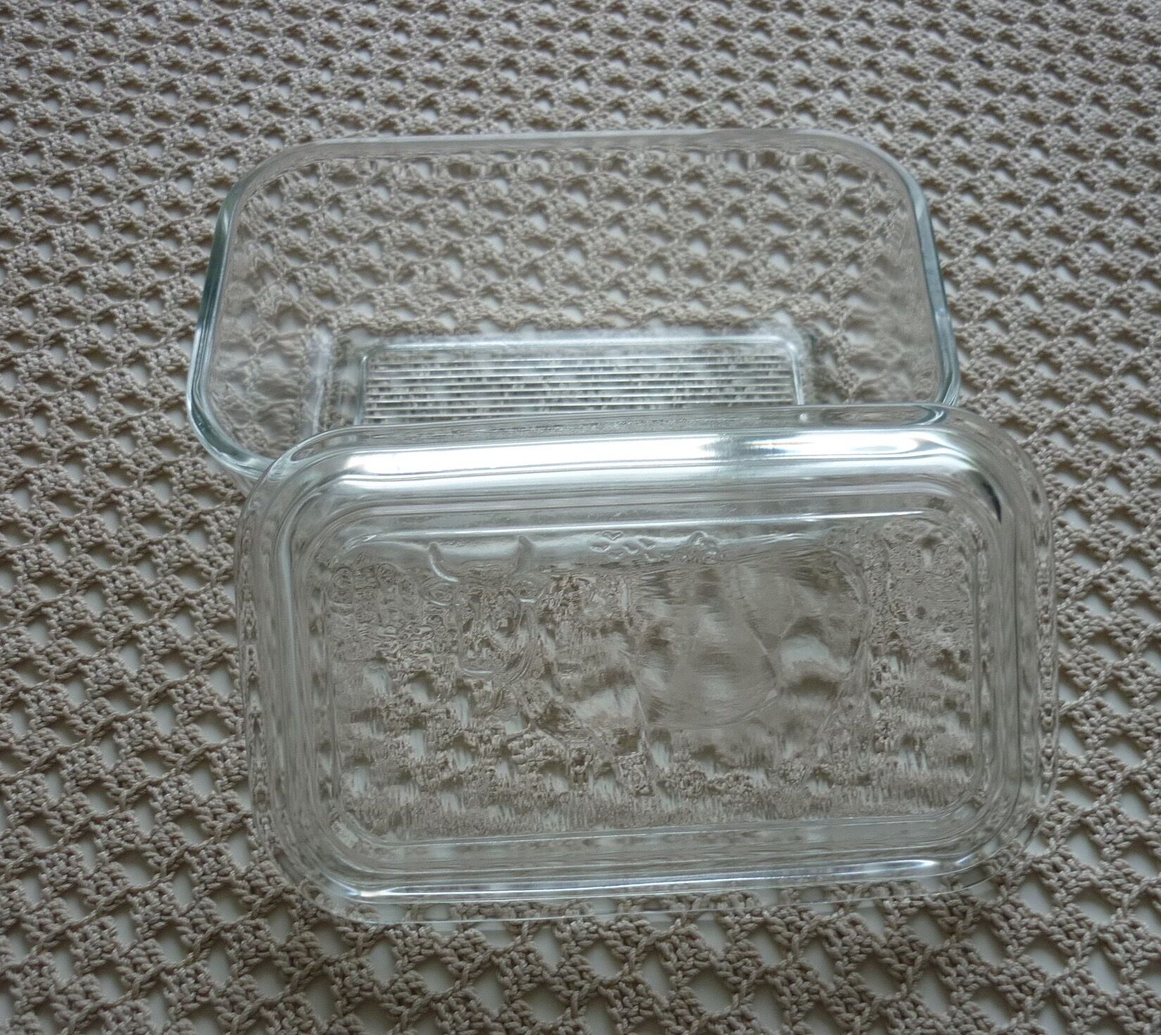 Glass buttermilk dairy cow lid