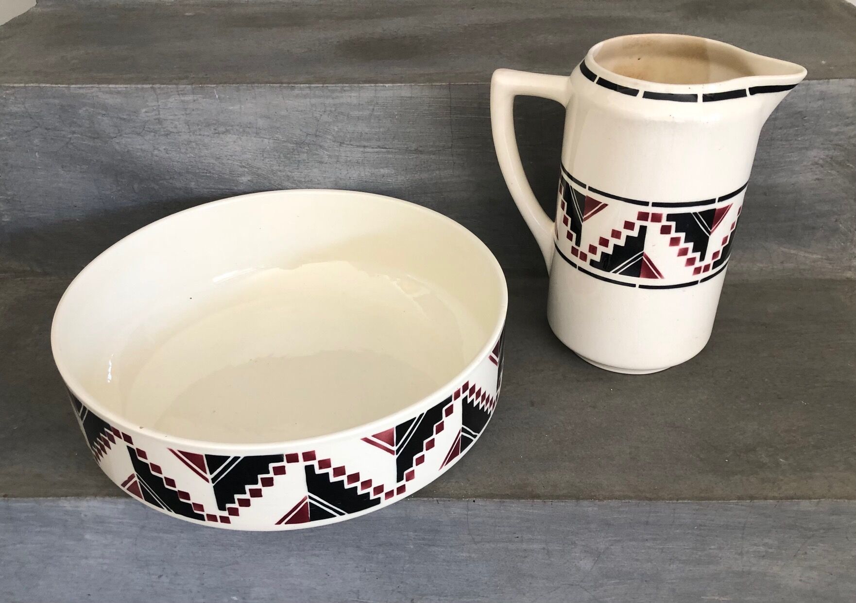 Large basin / bowl (toilet) Art Deco