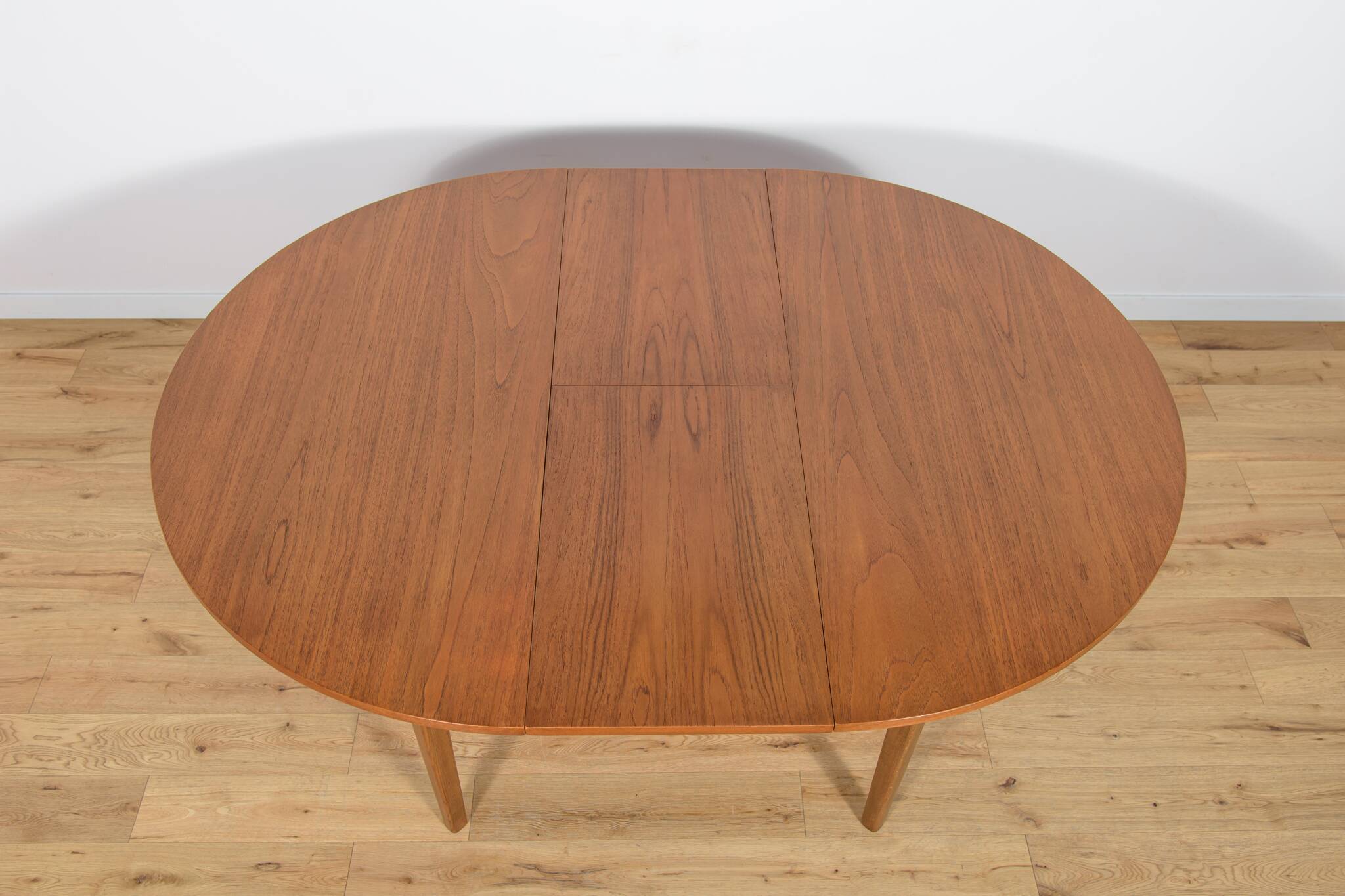 Mid century round extendable dining table and chairs from mcintosh, 1960s, set of 5