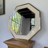 Octagonal mirror in white lacquer with brass surround