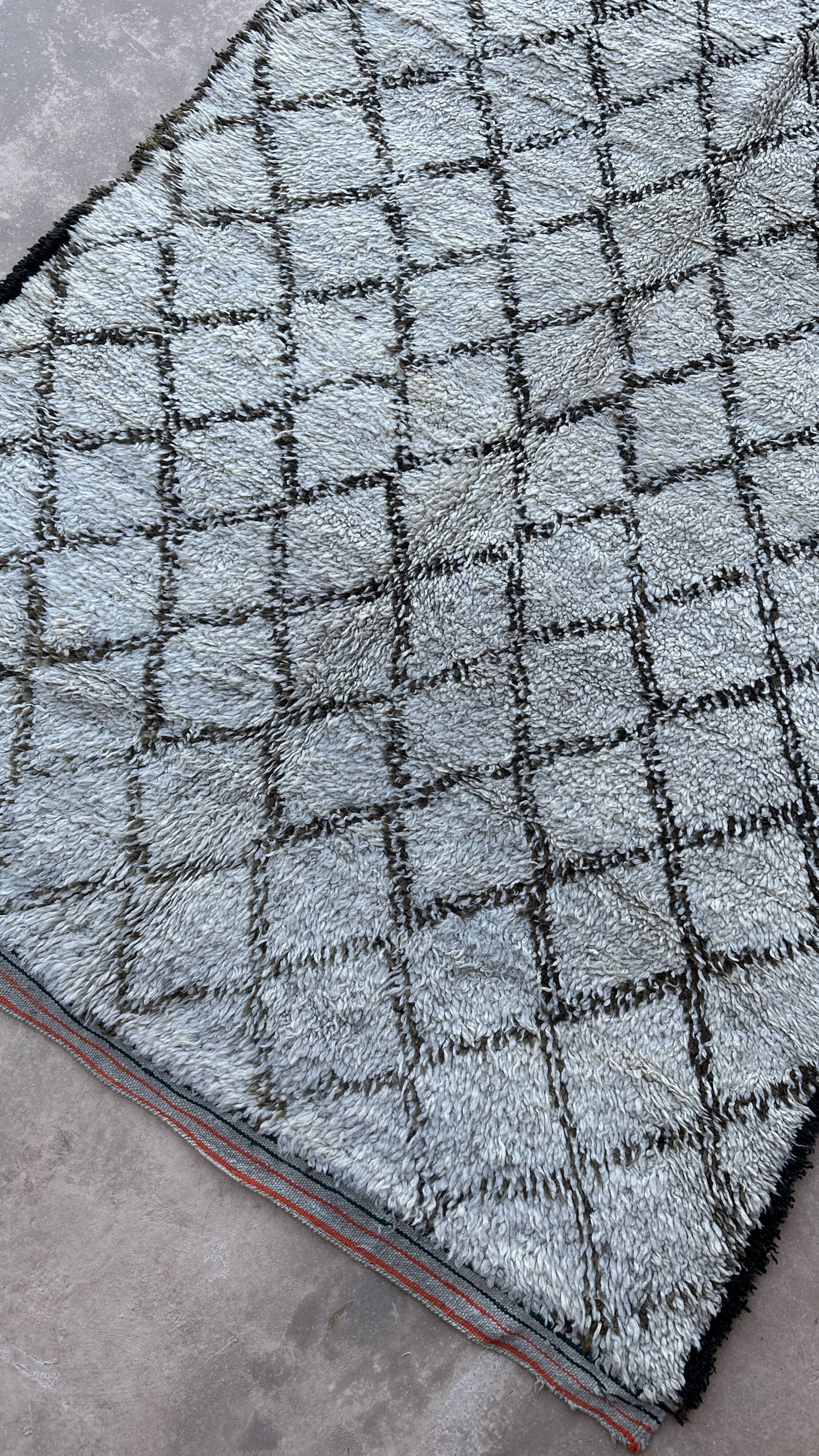 Moroccan carpet - 170 x 270 cm