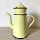 Cafetière en tôle émaillée