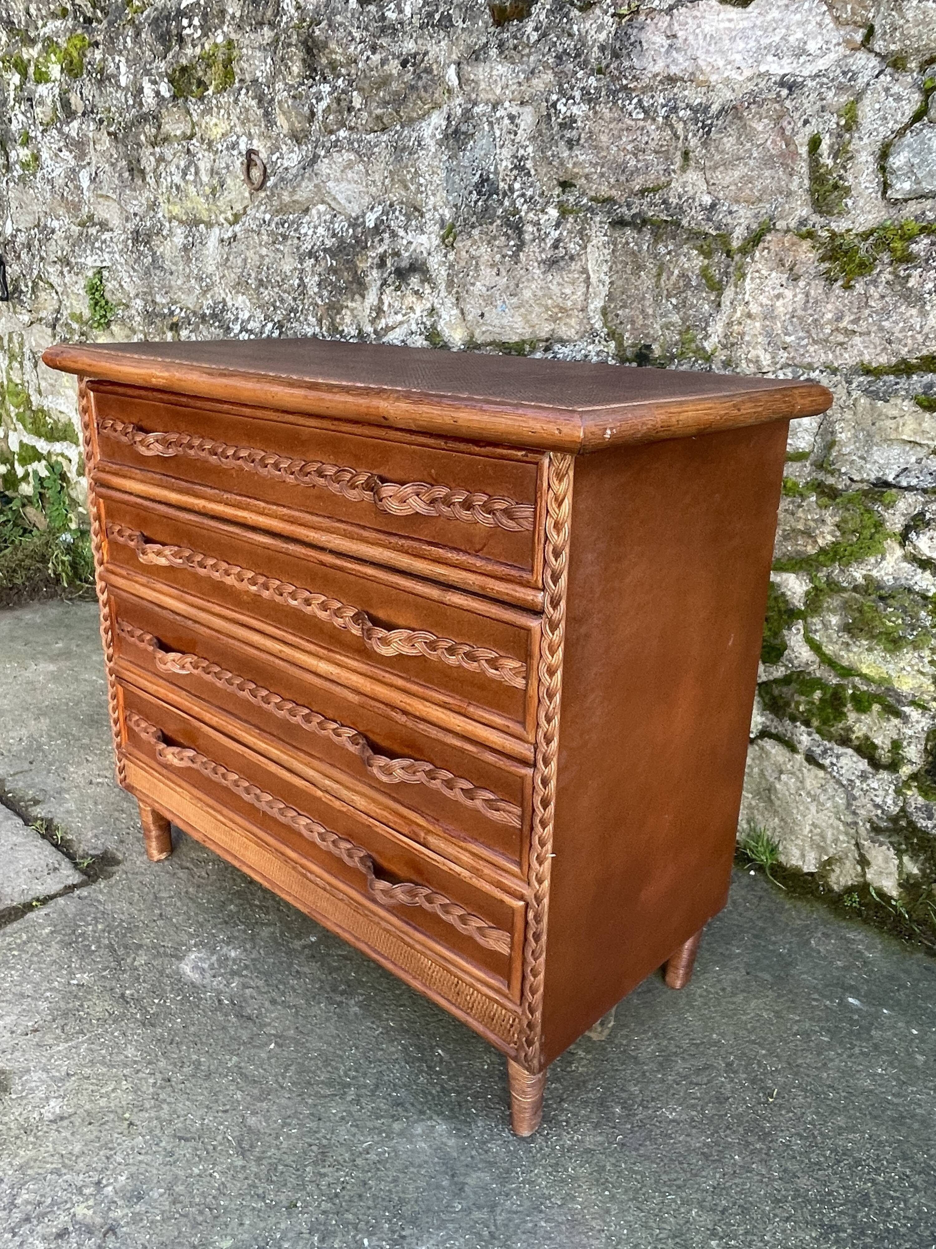 Commode bois et rotin poignées tressées