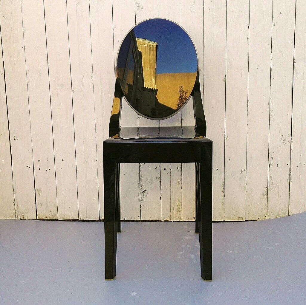 Pair of chairs Victoria Ghost kartell design PH. Starck