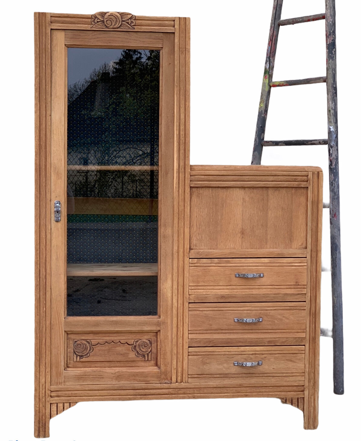 Art Deco asymmetrical glass Parisian wardrobe 1930