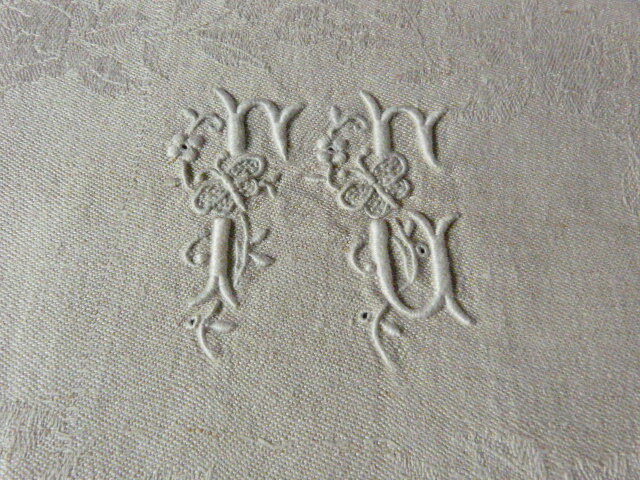 table service Tablecloth,12 Damask napkins and Monograms: FG or FC