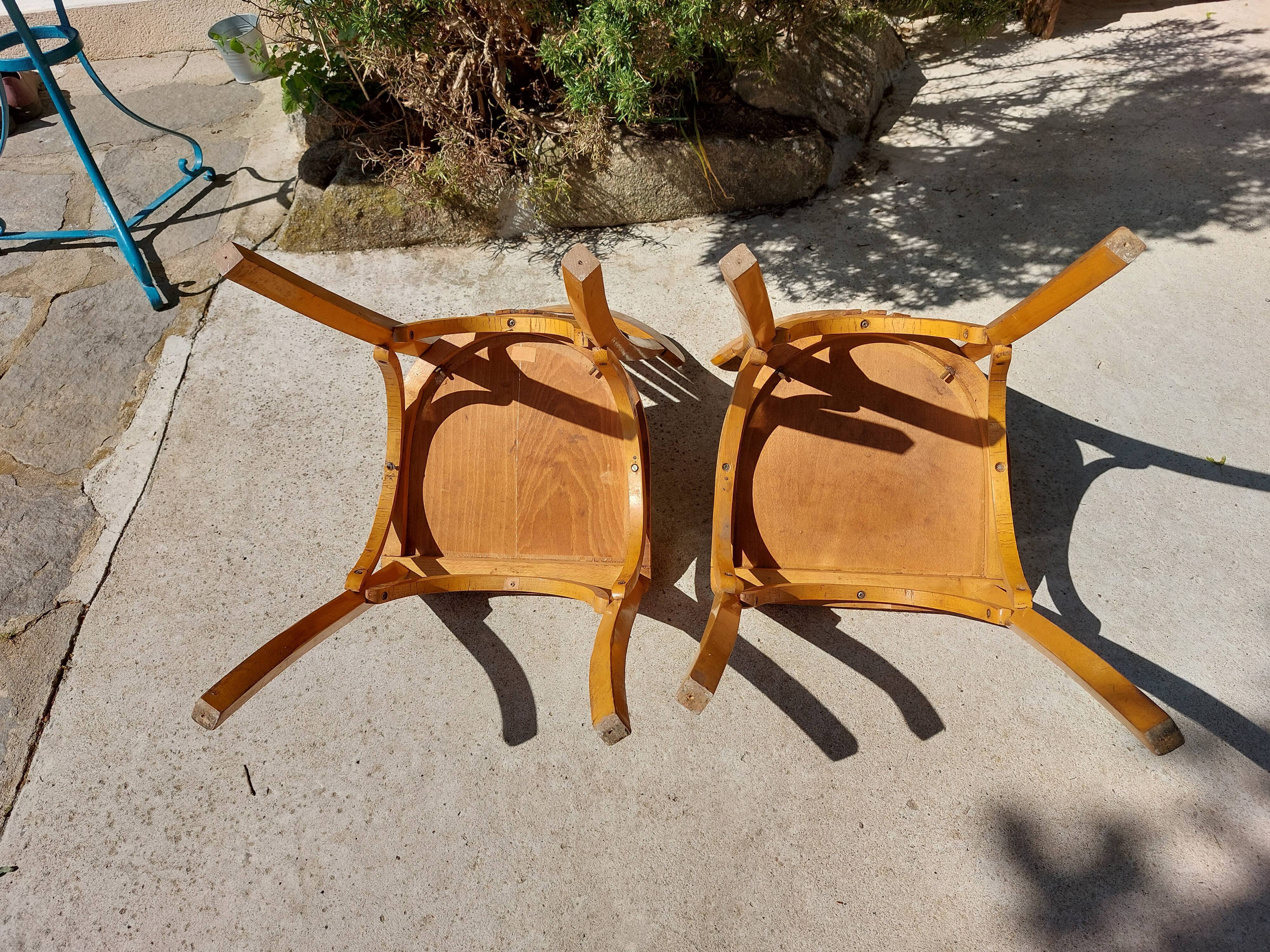 2 chaises bistrot bois et vertes