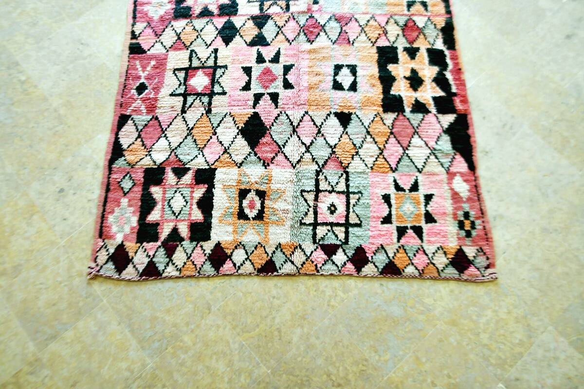 Vintage Boujaad rug 286 x 160 cm