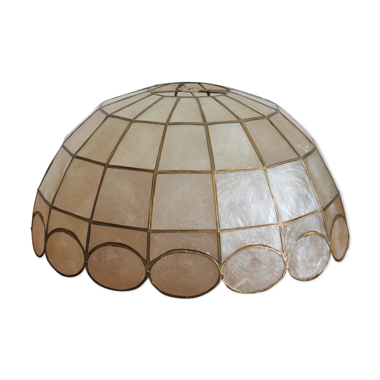 Chandelier pendant lamp in mother-of-pearl and vintage brass