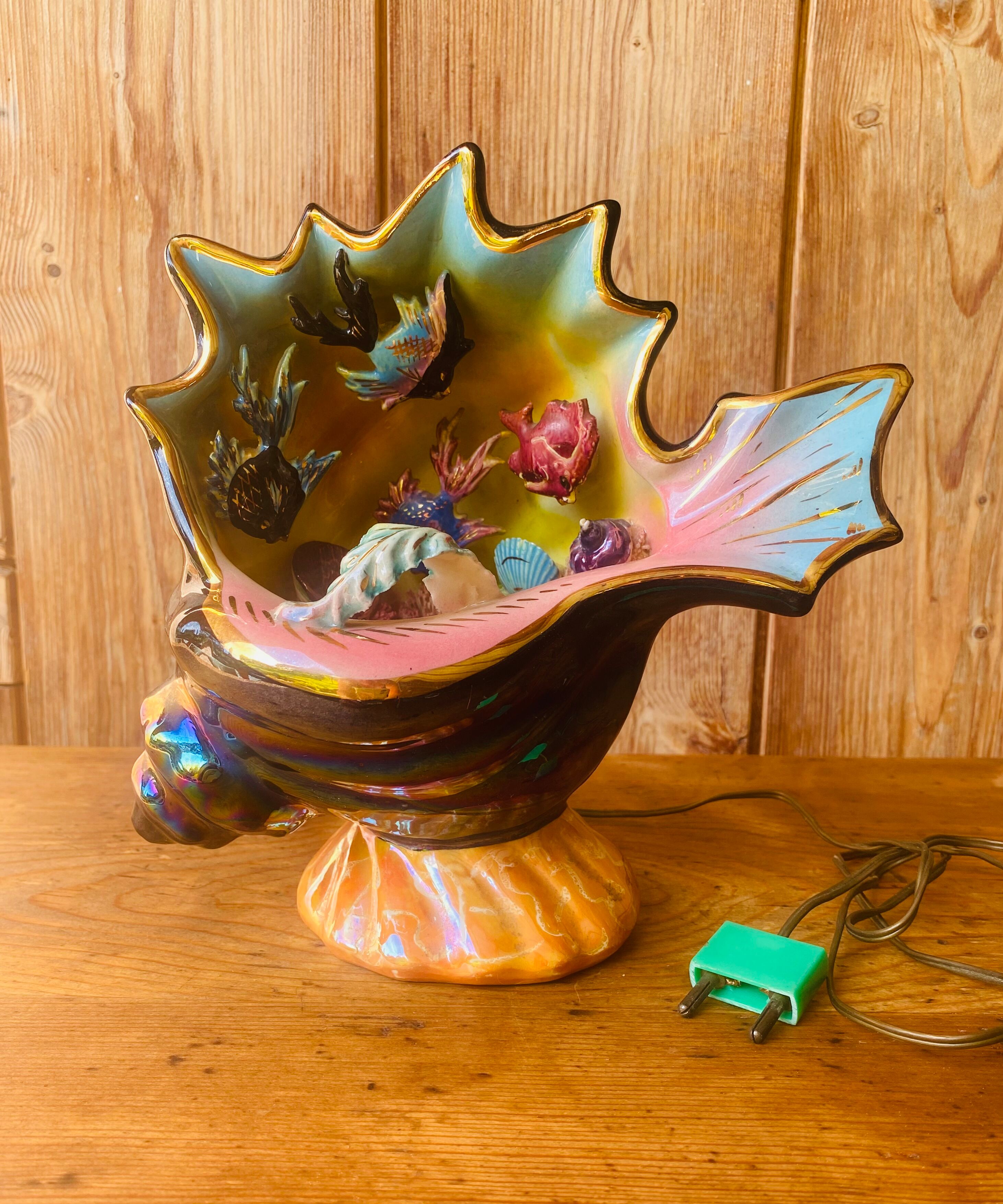 Lamp night light vintage ceramic shell fish.