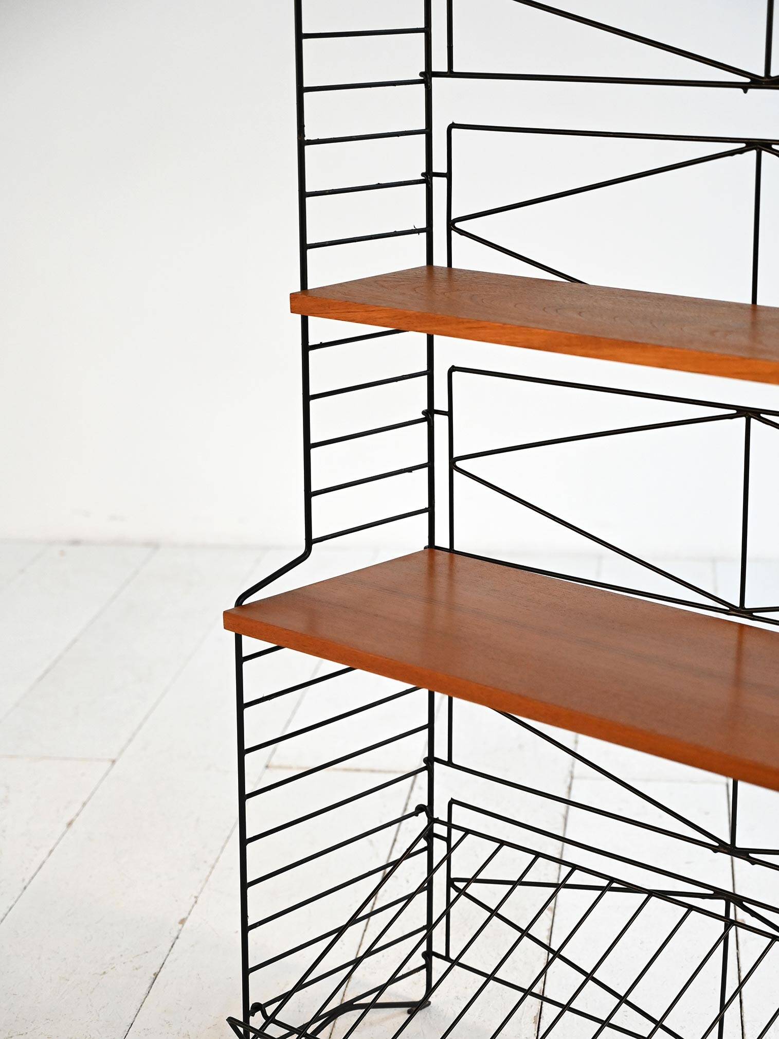 Freestanding Hylla-style shelving unit 1960s