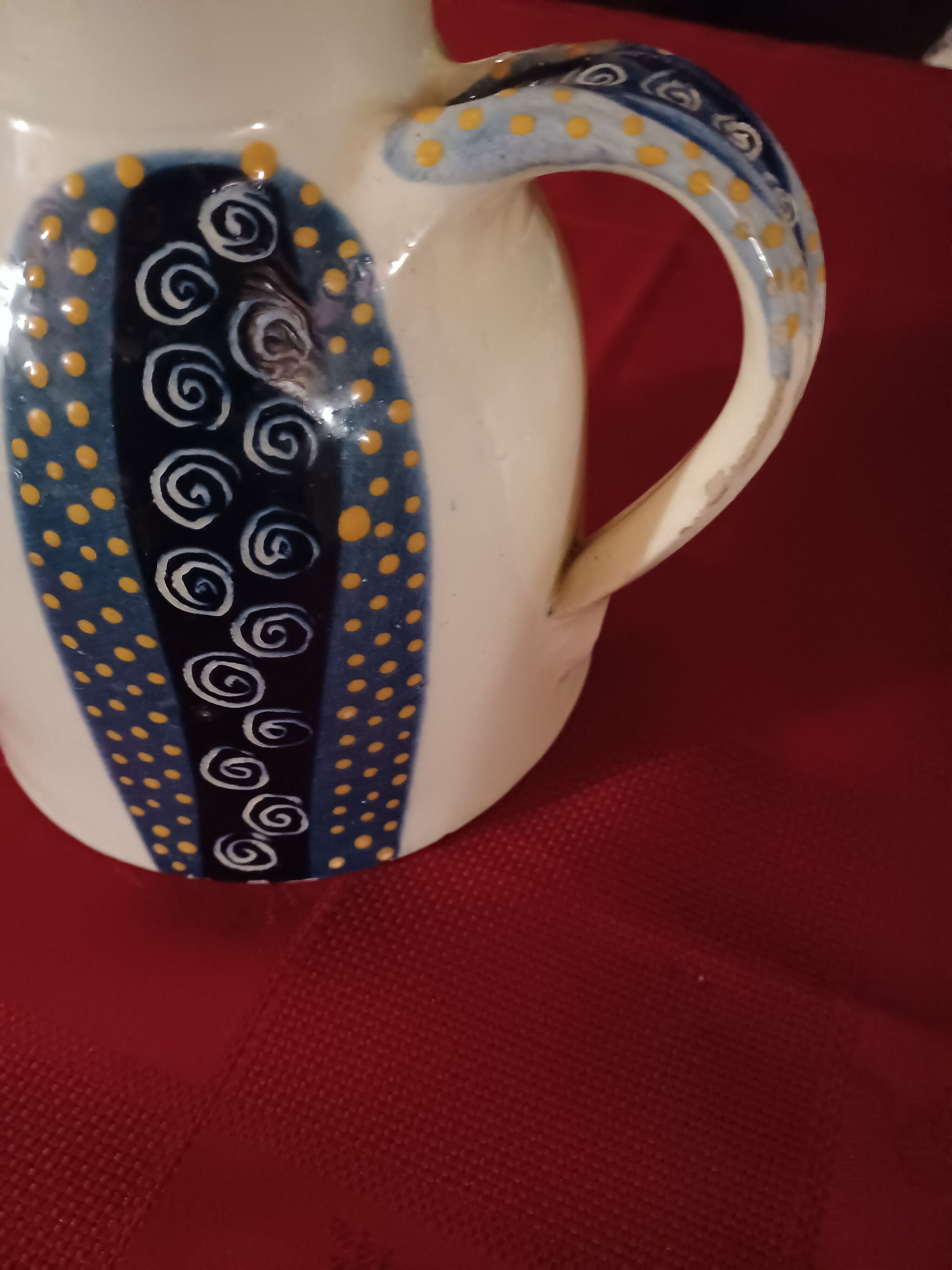 Pitcher in sandstone