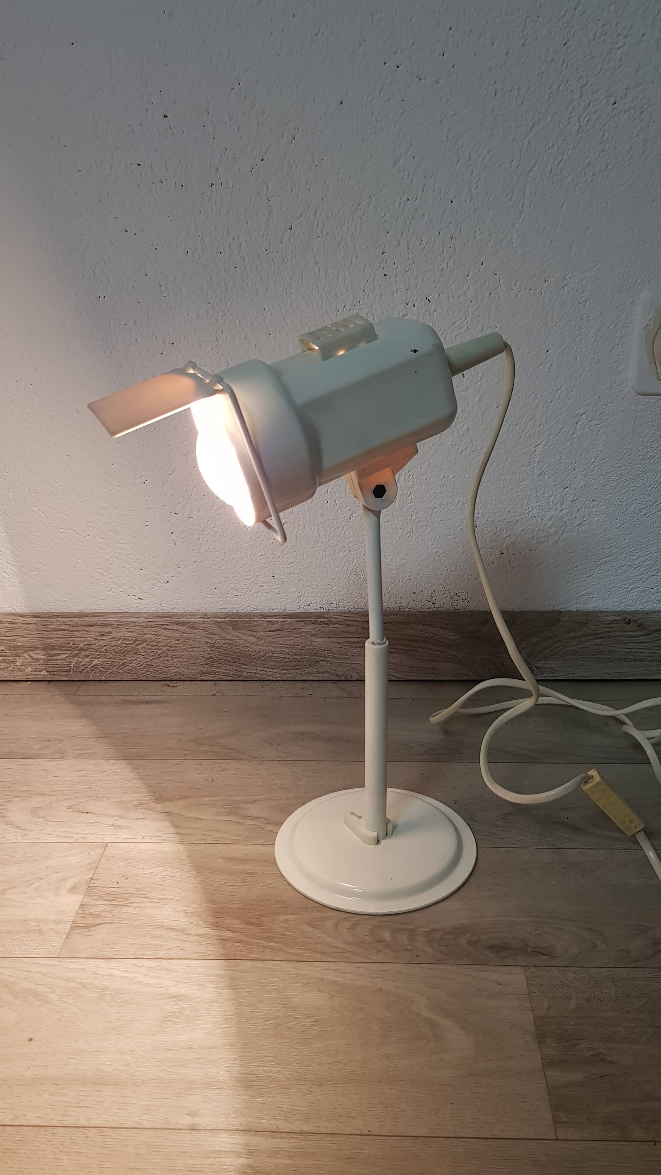 Industrial lamp
