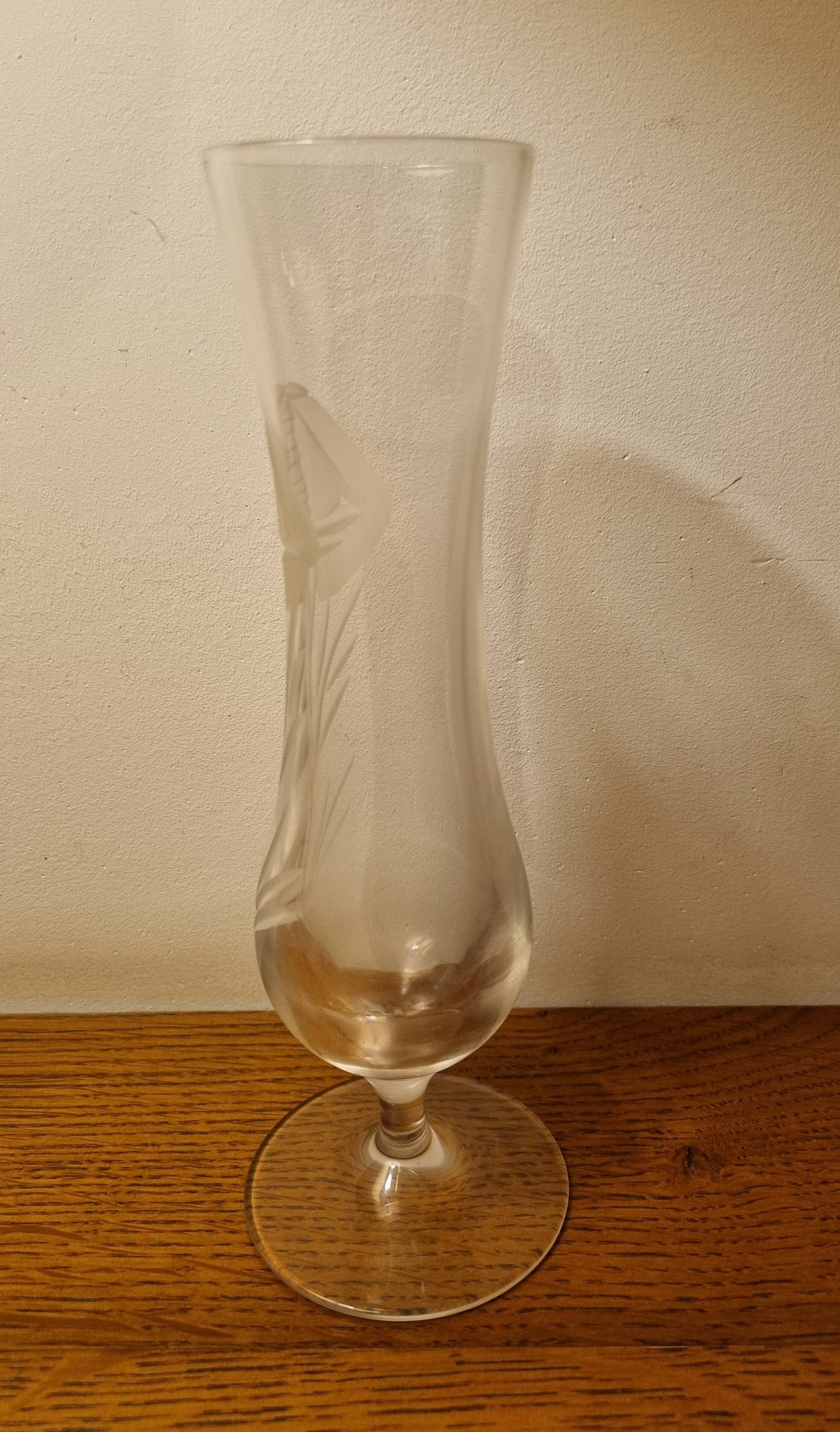 Hand-cut Baccarat crystal soliflore vase