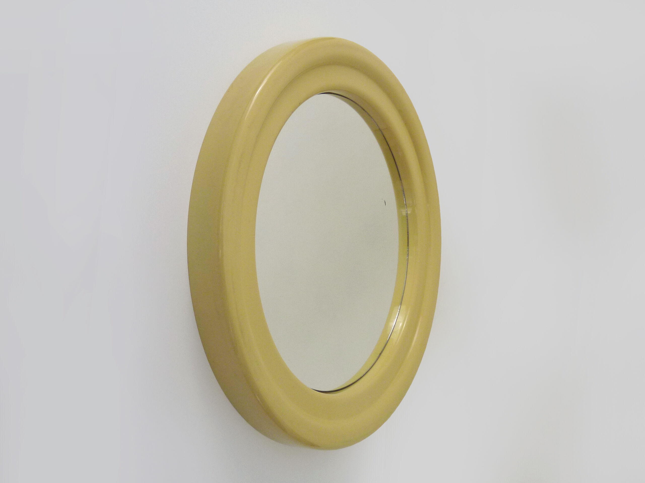 Vintage beige round mirror, Cattaneo Italy Year 70