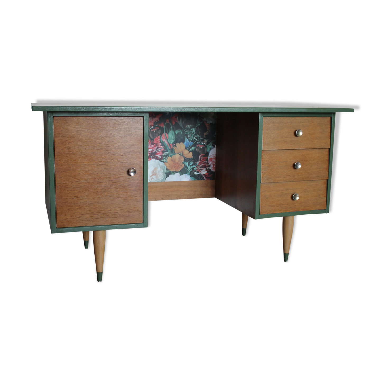 Restored office, 60/70 year, forest green and ancient flowers