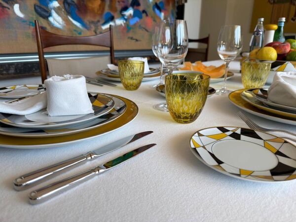 Vaisselle en porcelaine ''Arlequim'' de Vista Alegre- Lot entier