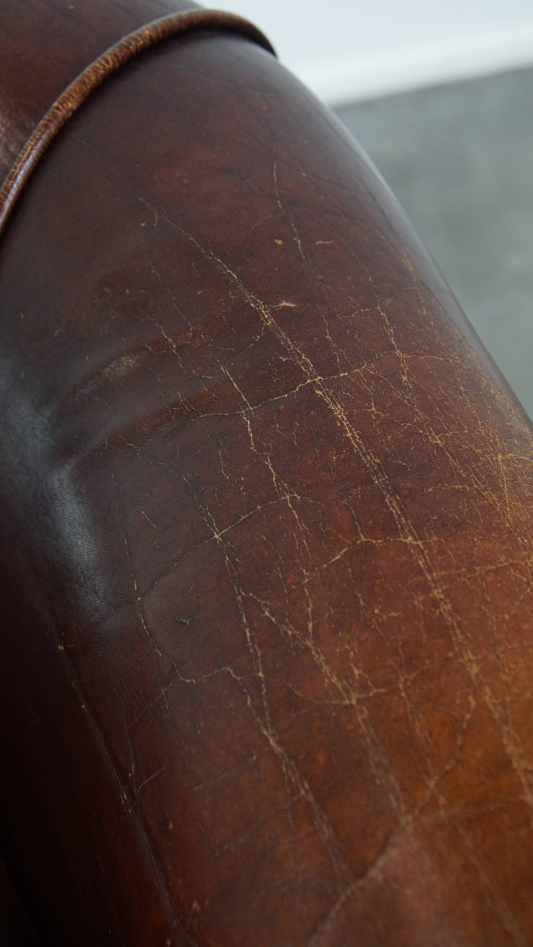 Cowhide Leather Club Chair in English Style