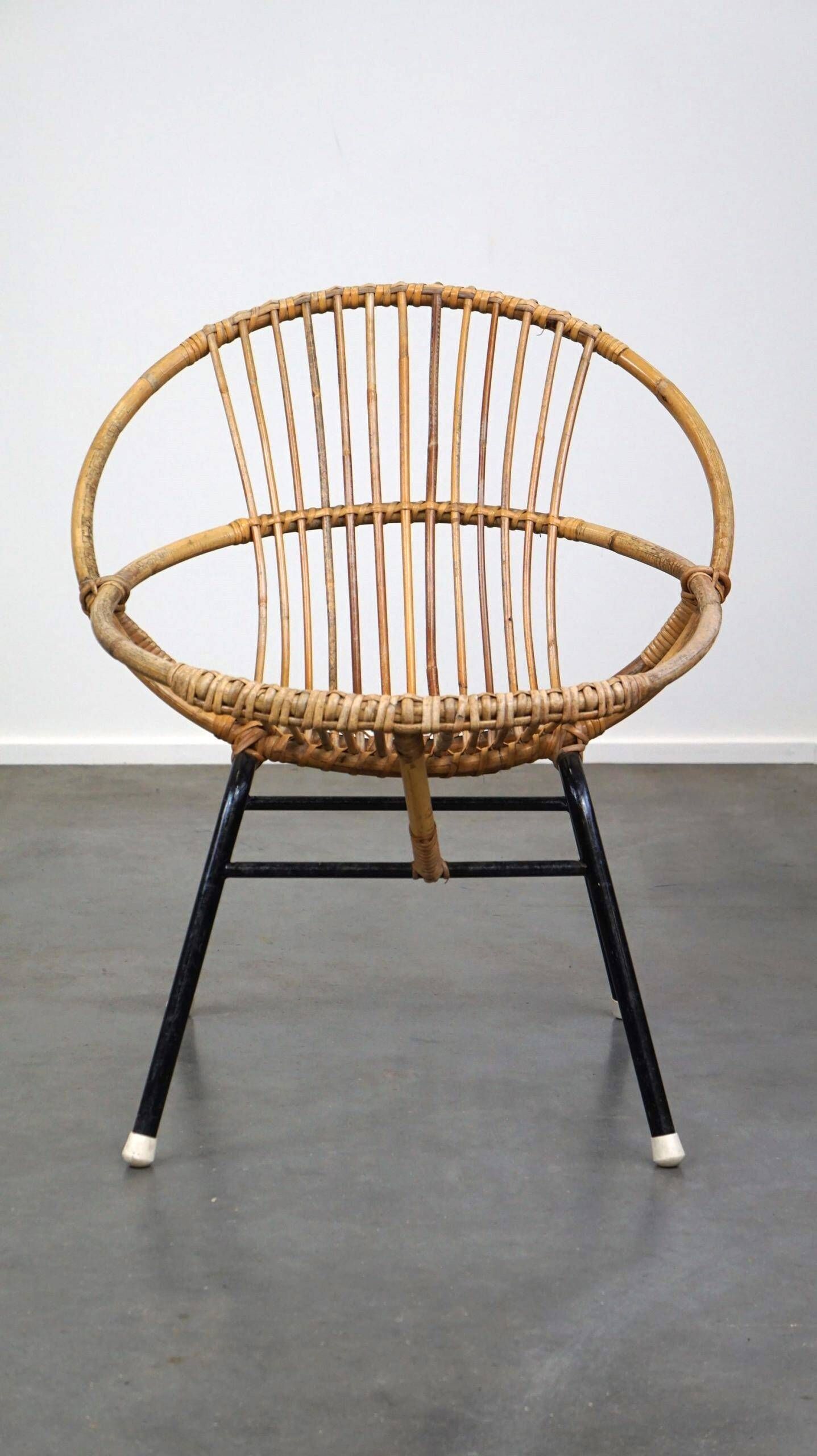Vintage 1960s rattan Dutch design chair