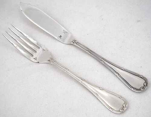 Christofle Rubans model, 6 fish cutlery, 12 pieces in silver-plated metal.