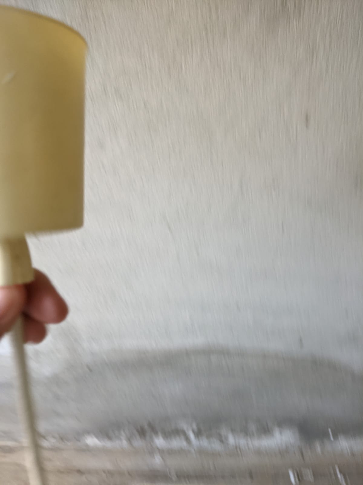 Suspension in mother-of-pearl and brass flower shape
