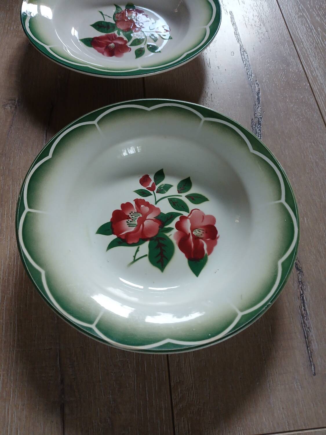 4 Digoin and Sarreguemines soup plates