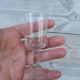 Ensemble de 2 petits verres à pieds anciens  pour digestif