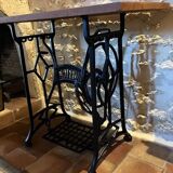 Table pieds machine à coudre