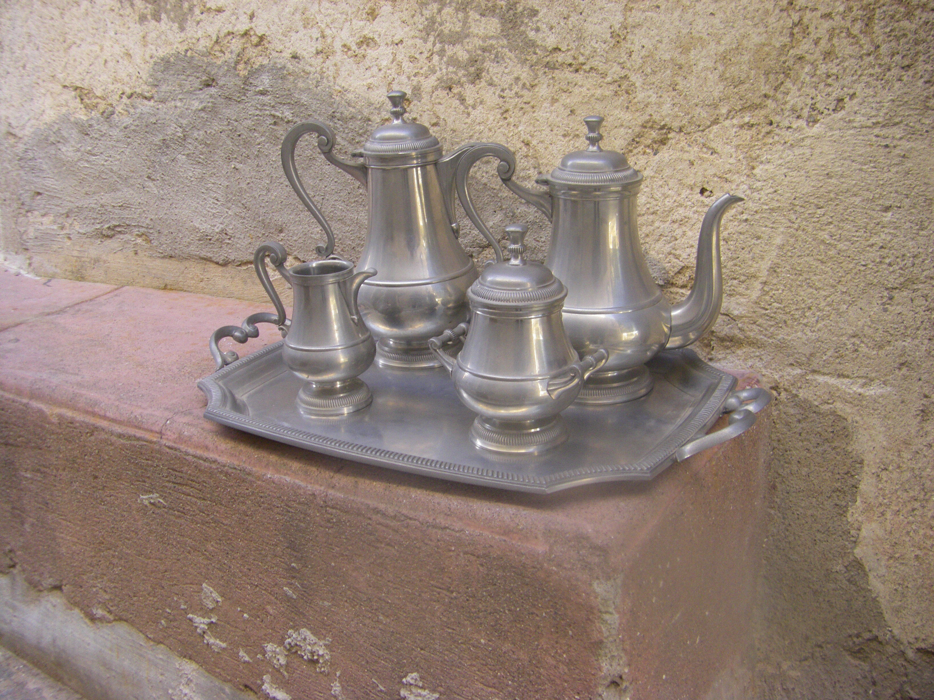 Tea and coffee service