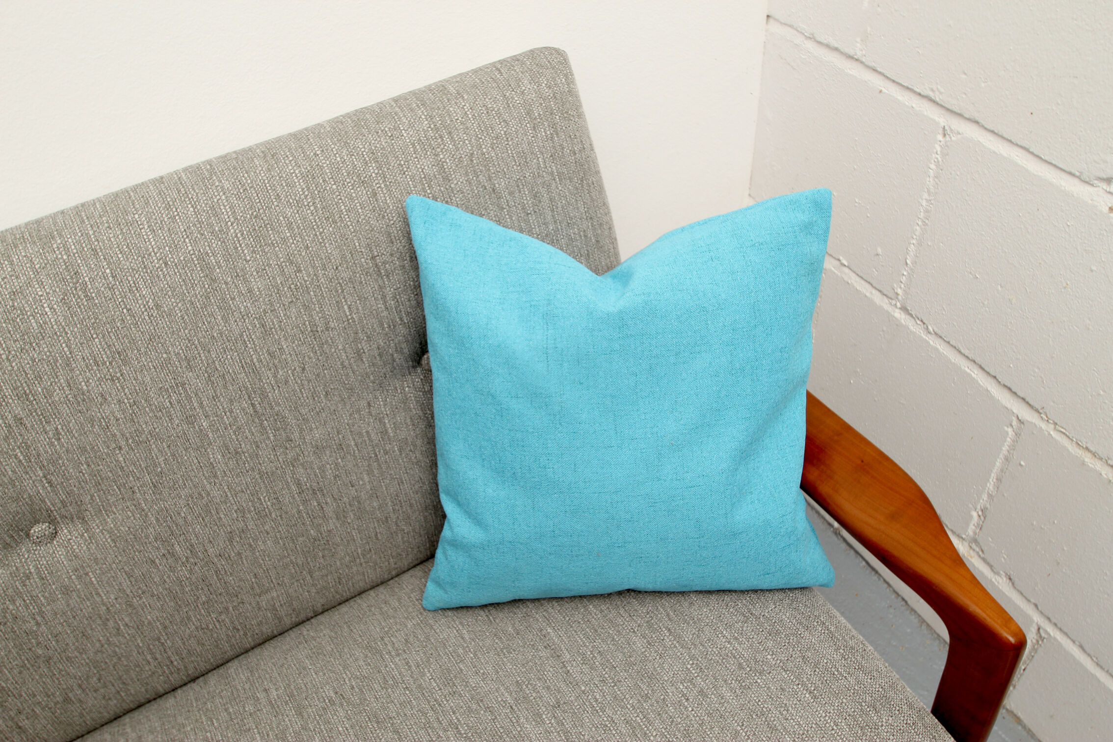 1960s sofa/daybed convertible in cherrywood