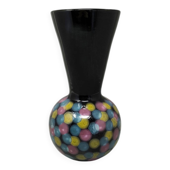 Vase polychrome artisanal en céramique de Bizzirri, datant des années 1980. Fabriqué en