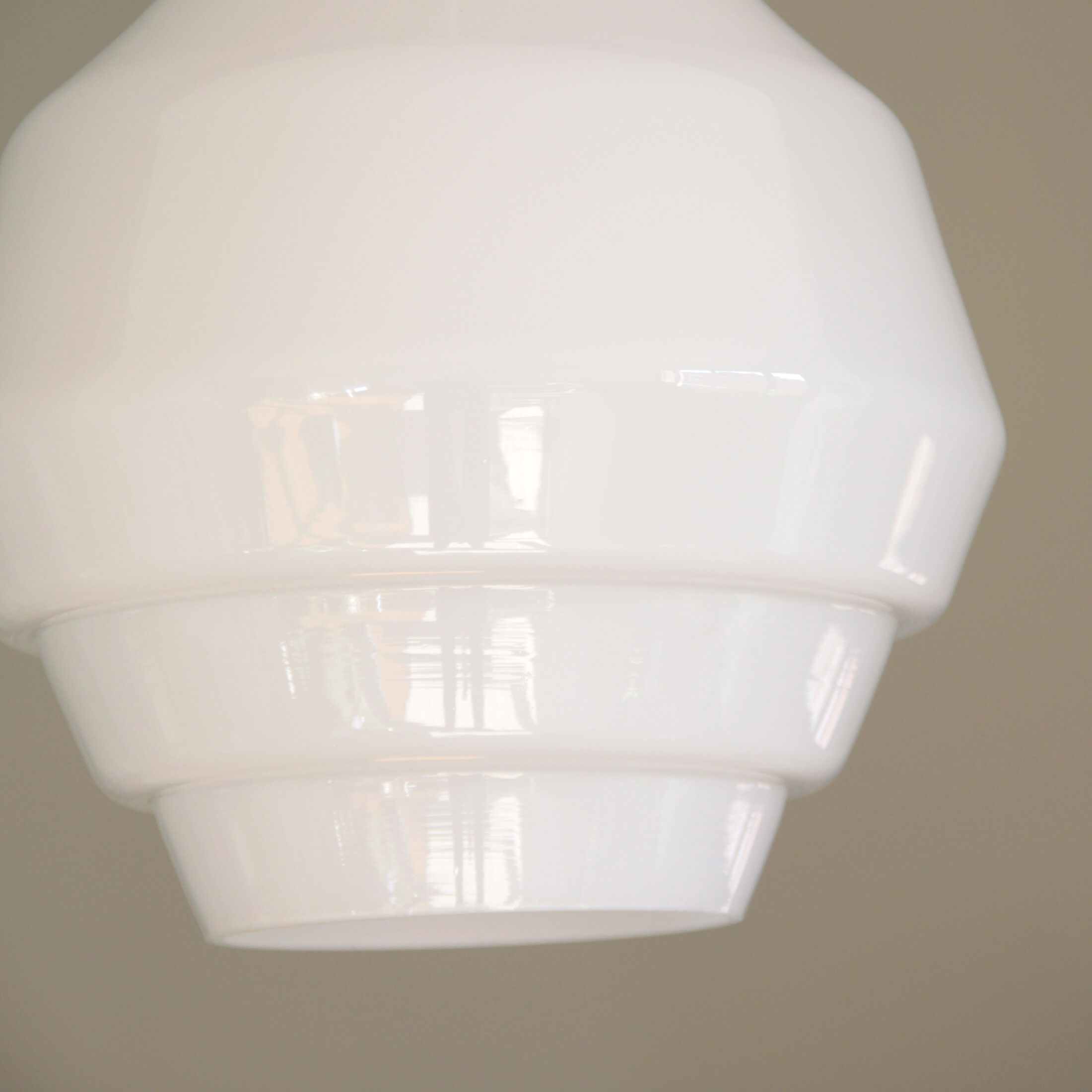 Pendant lamp globe opaline