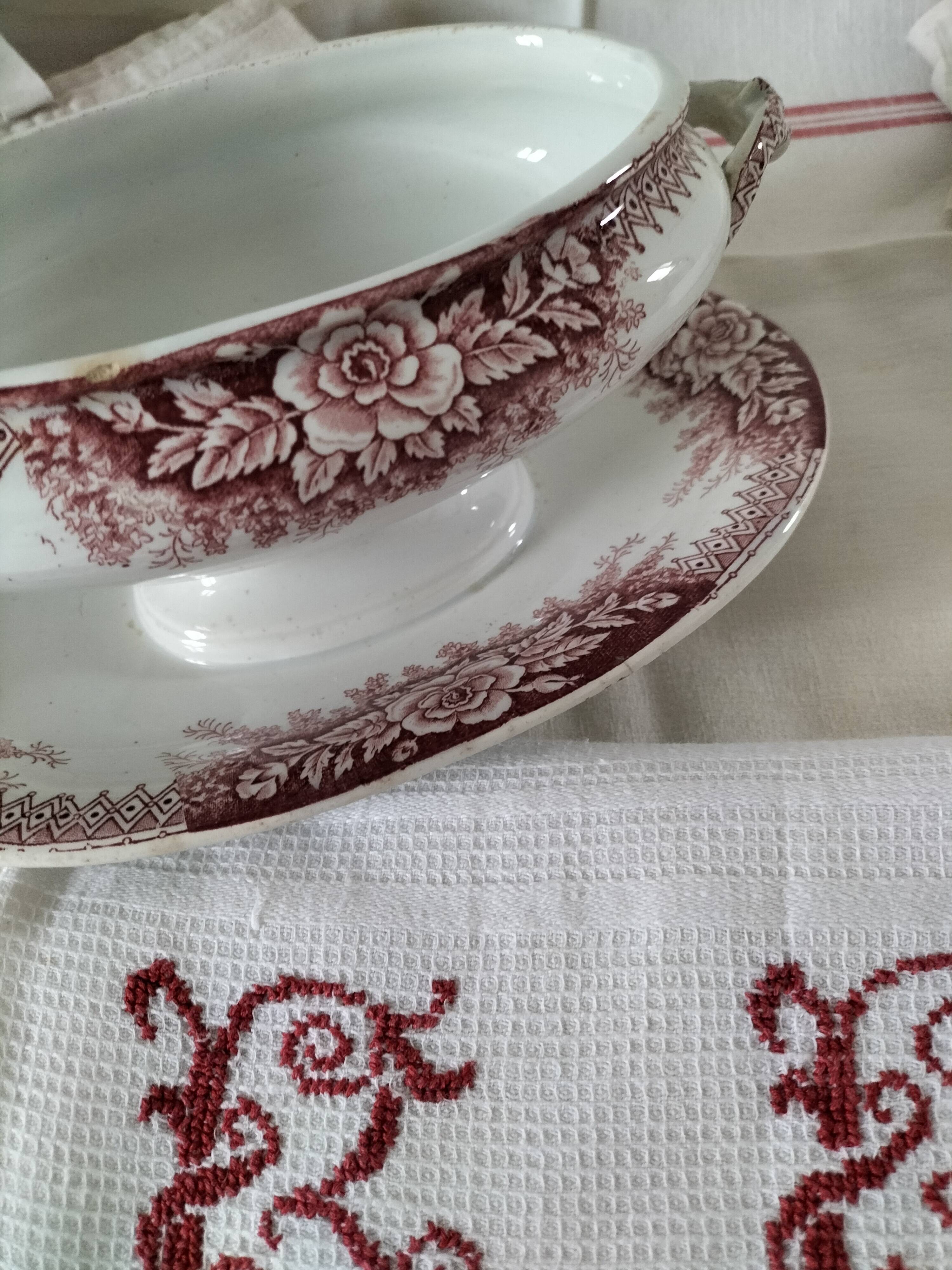 Rare old vegetable dish – Saint-Amand Hamage – English red ironstone