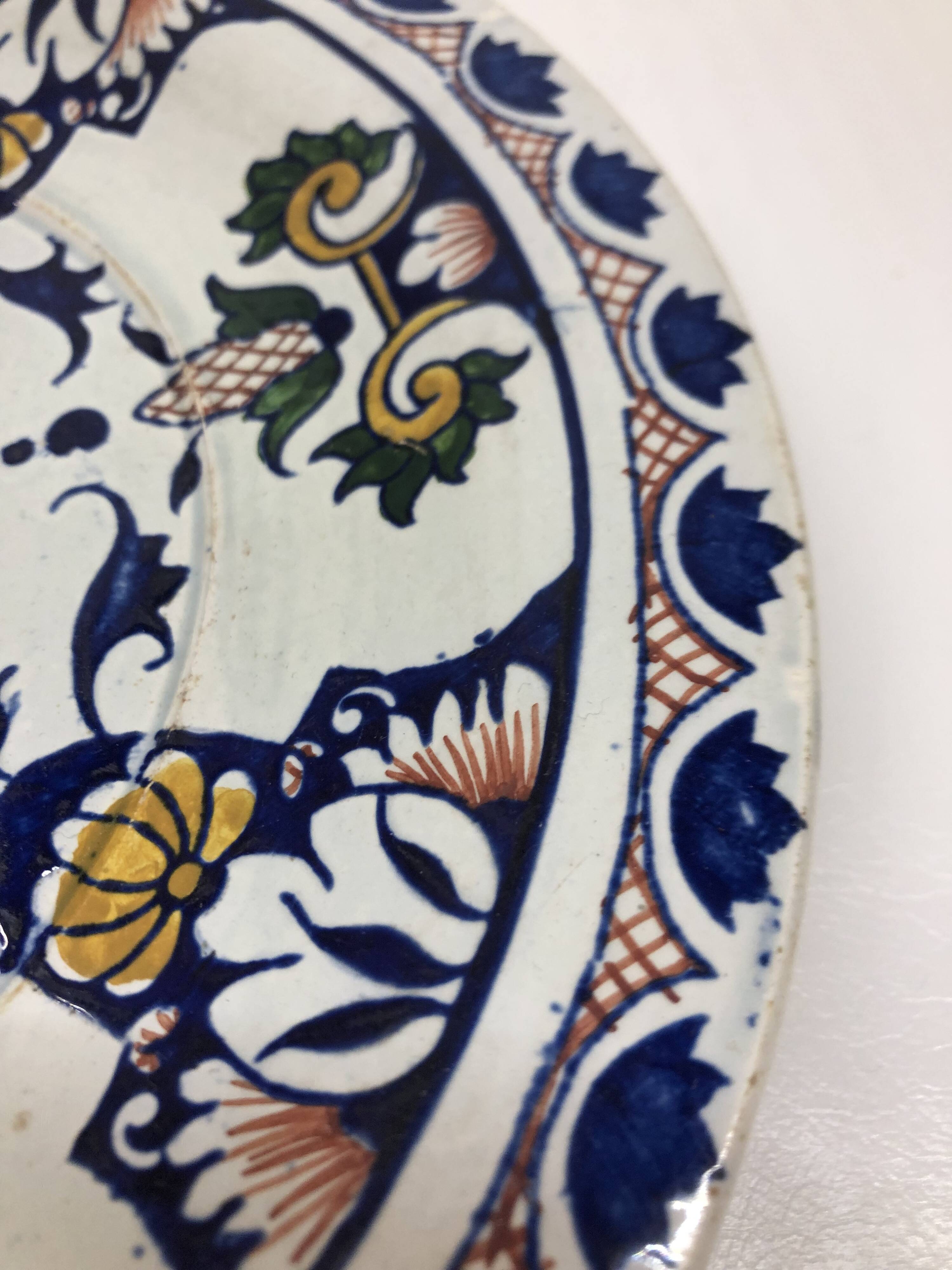 Gien earthenware plate, late 19th century